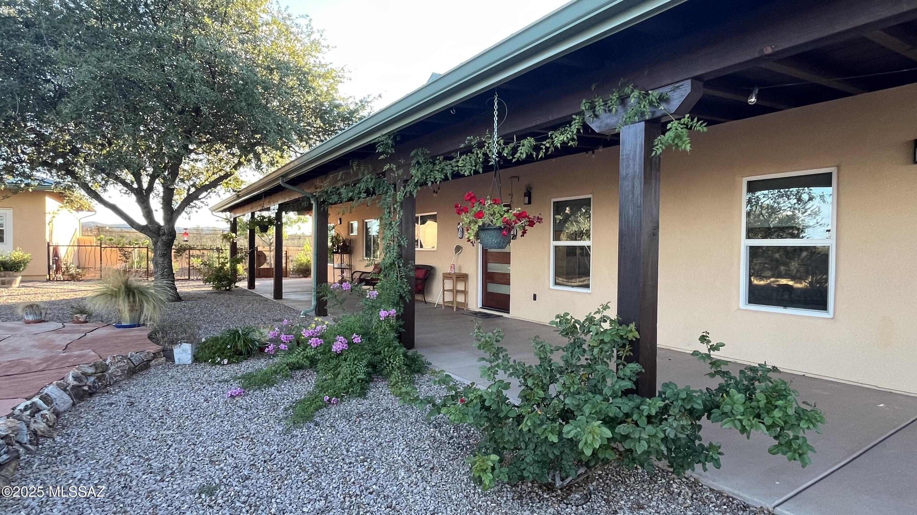 Las Encinos Village - Residential