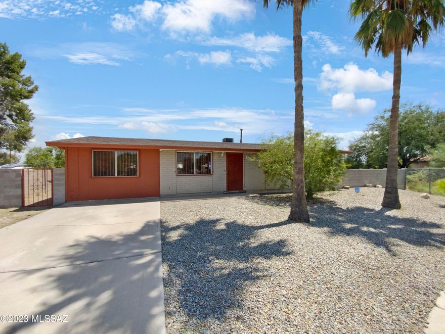 This beautiful home features a natural color palette and fresh interior and exterior paint. It has flexible living space with other rooms, and a primary bathroom with good under sink storage. Outside, the backyard is fenced in and has a covered sitting area. You'll love the convenience and privacy of this home. Enjoy the peace and quiet of the backyard, and the convenience of having a fenced in area. This home is perfect for anyone looking for a move-in ready property. Don't miss out on this great opportunity!