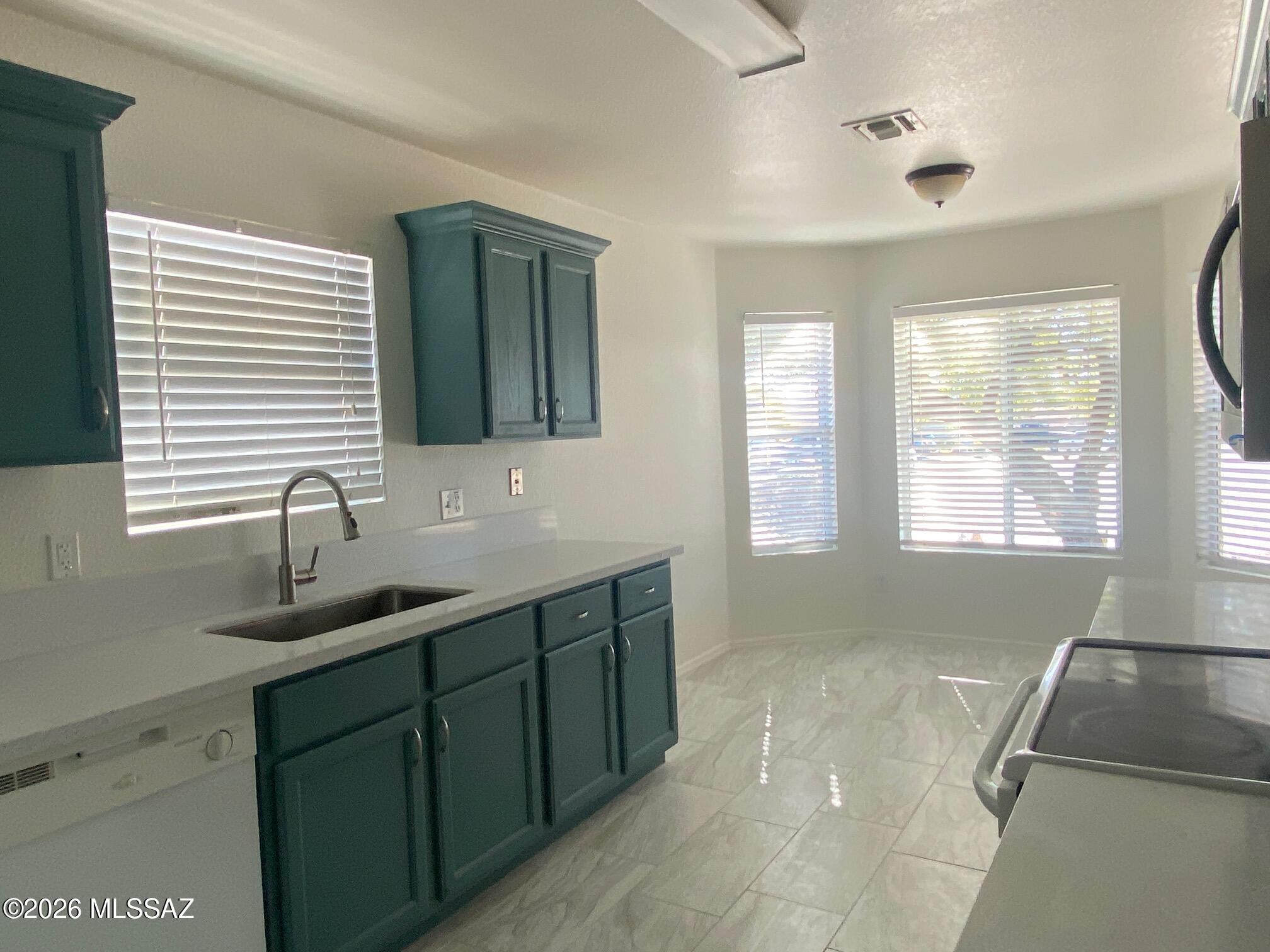Kennedy Park Hills (1-100) - Residential Lease