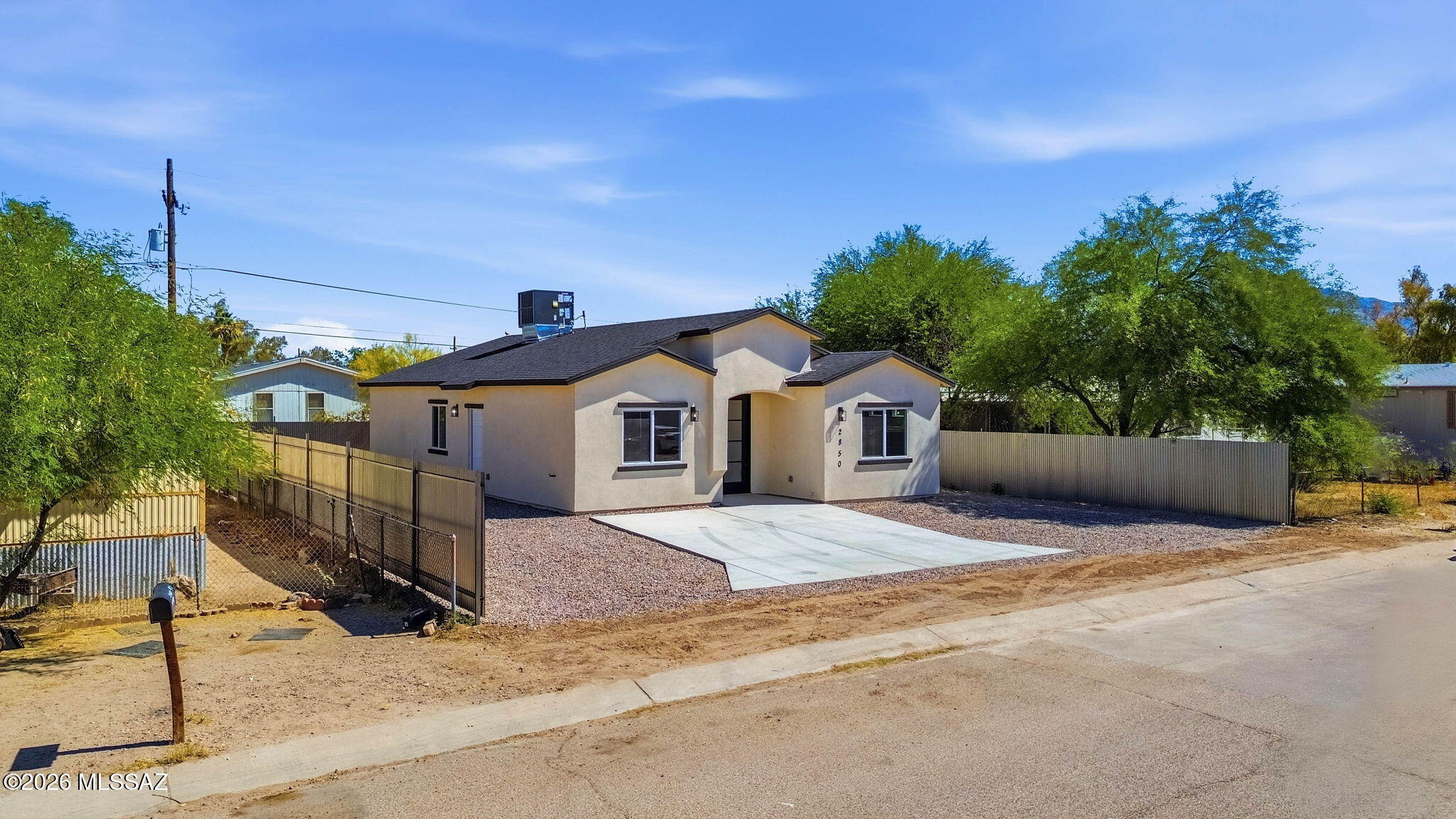 2850 W Carnauba Street