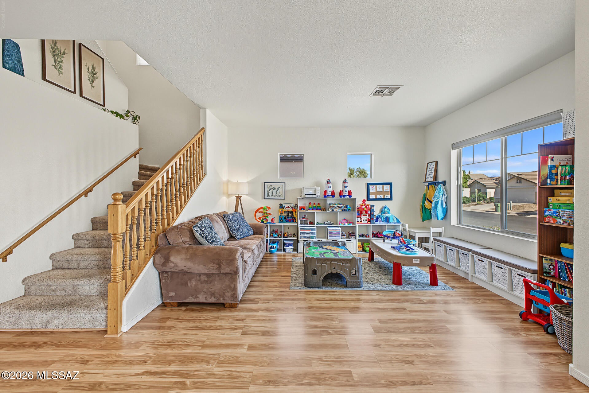9449 N Weather Hill Drive