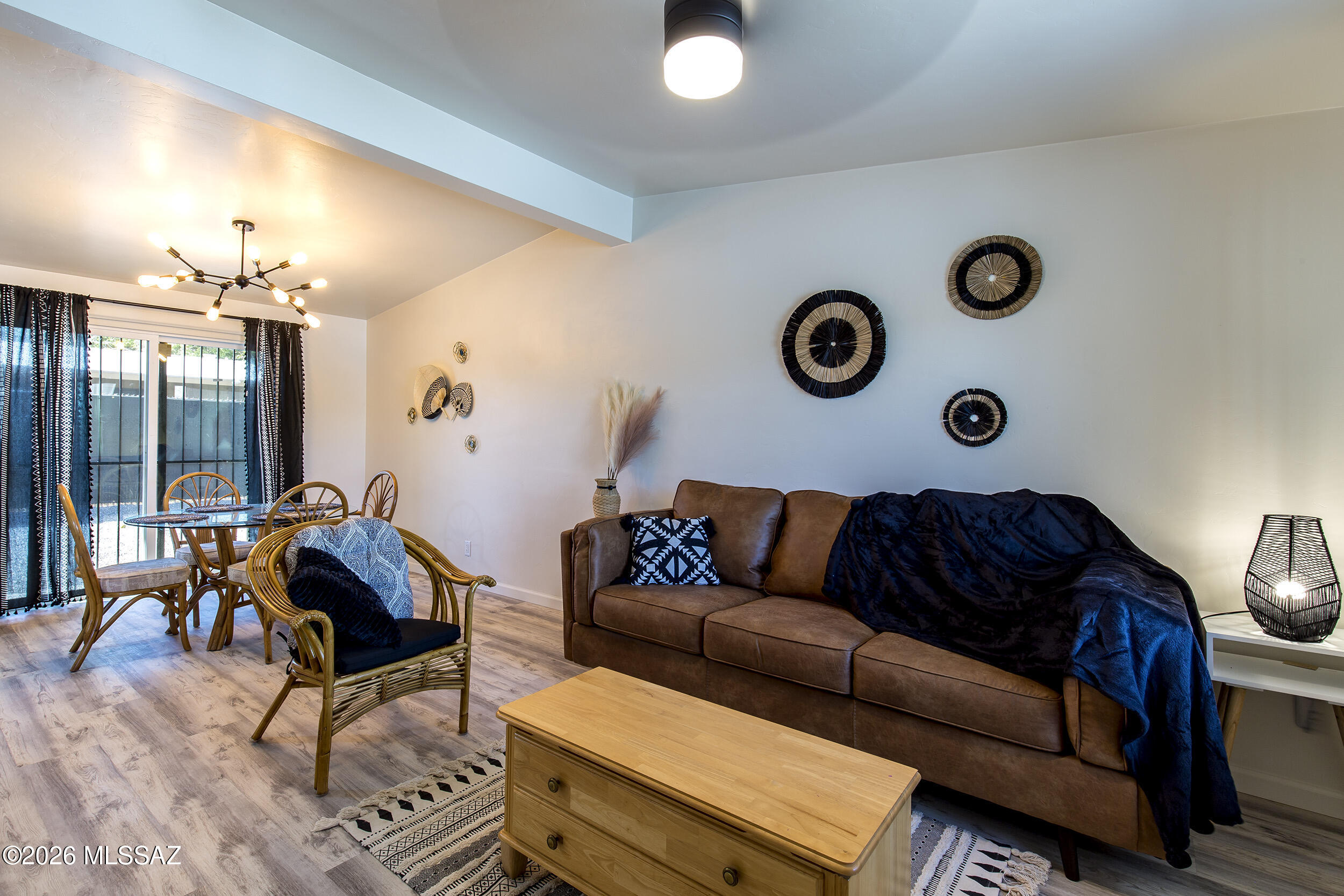 2535 N Dodge Boulevard