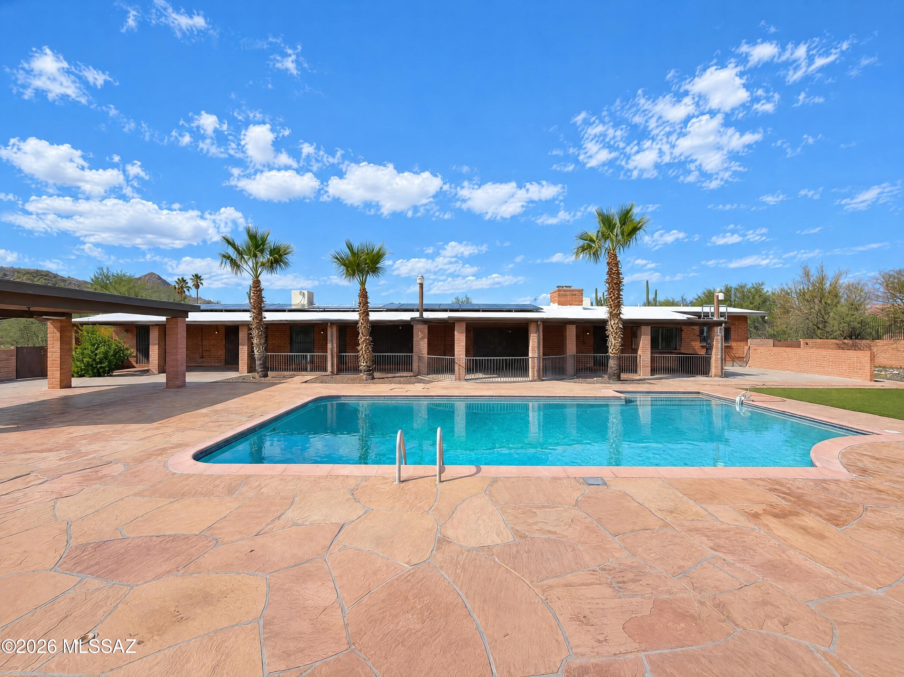 1342 N Indigo Drive