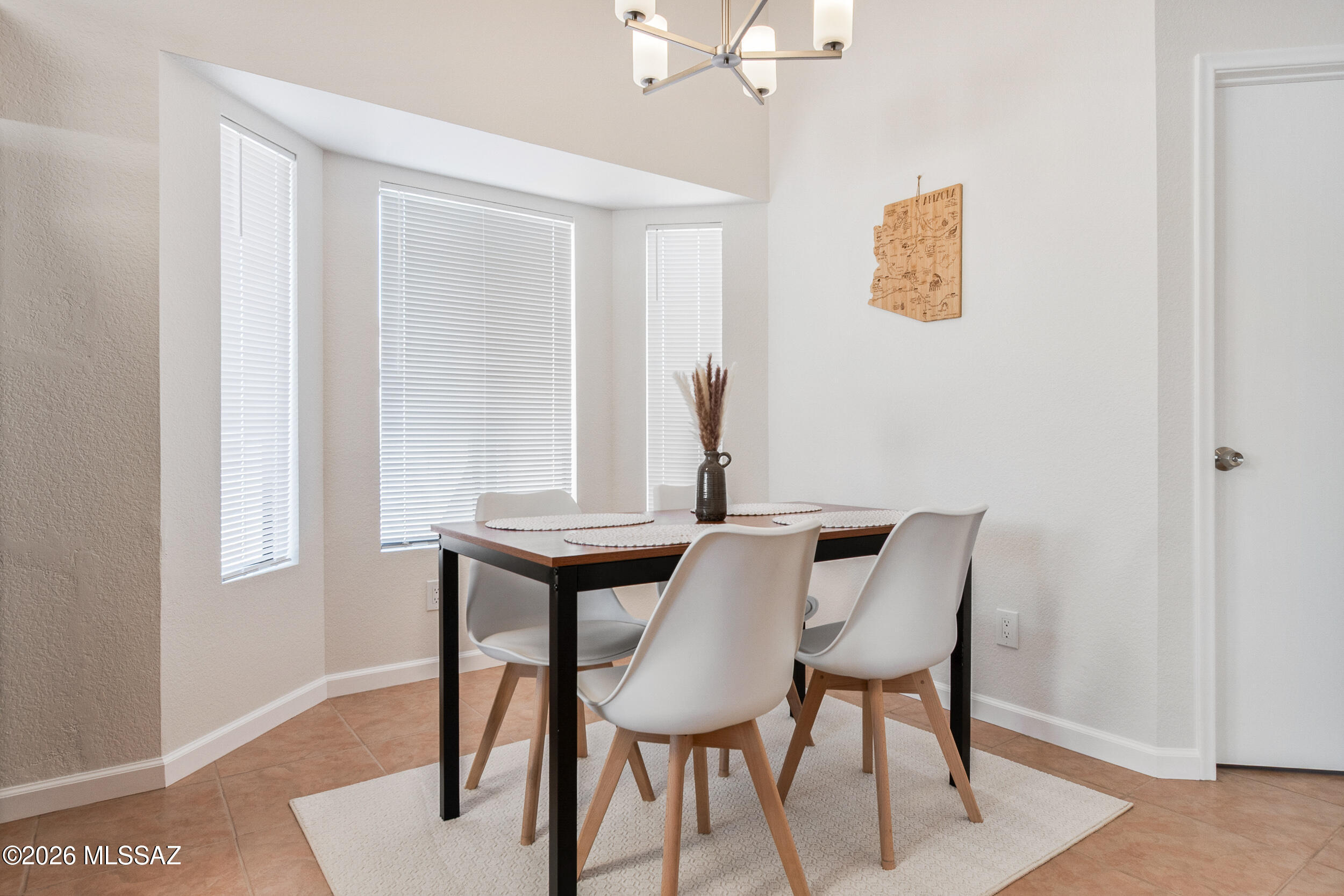 Meadowbrook (270-272, 335-347, 404-409) - Residential