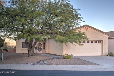Photo of 2167 S Via Vespucci, Green Valley, AZ 85614 (MLS # 22624845)