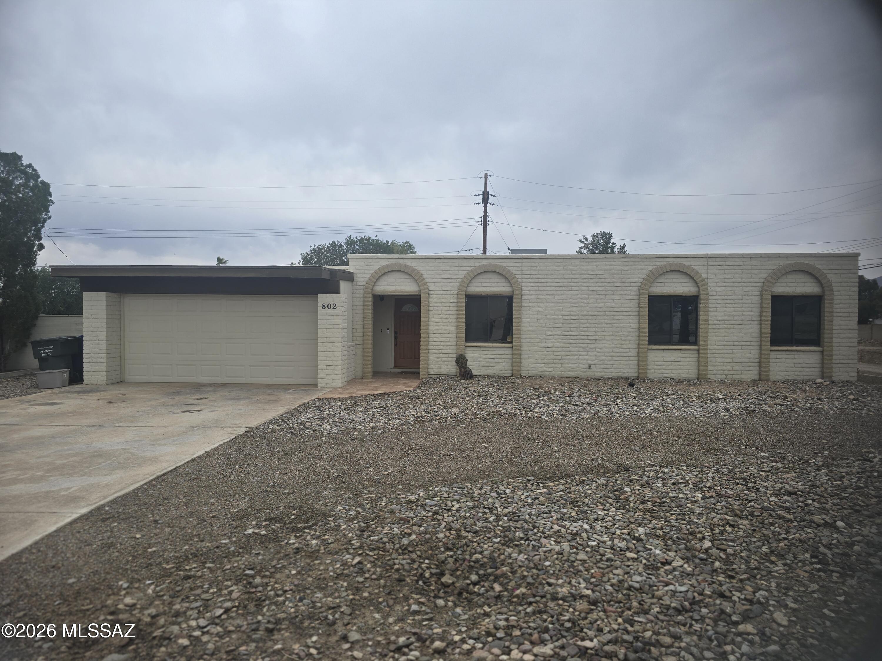 802 S Sherwood Village Drive