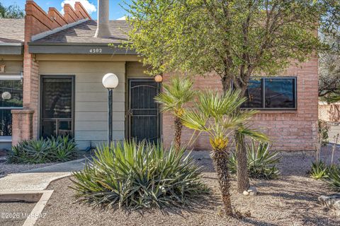 Photo of 4302 E Fort Lowell Road, Tucson, AZ 85712 (MLS # 22607683)