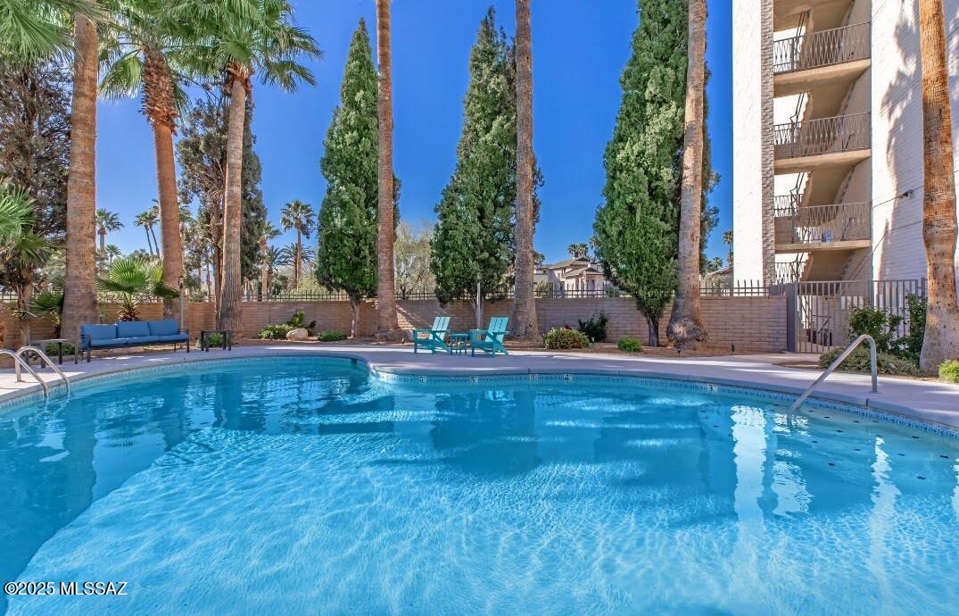 425 W Paseo Redondo 3L