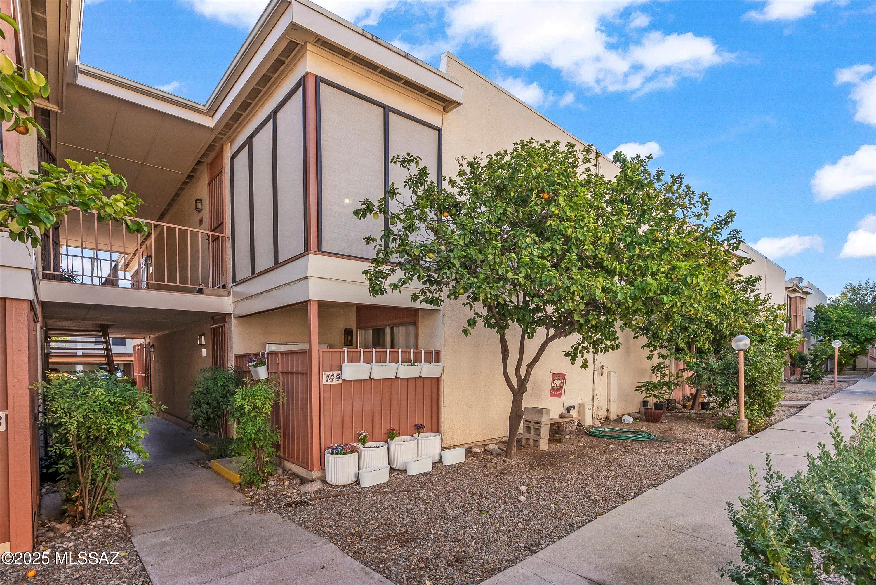 Las Colinas Condominiums - Residential