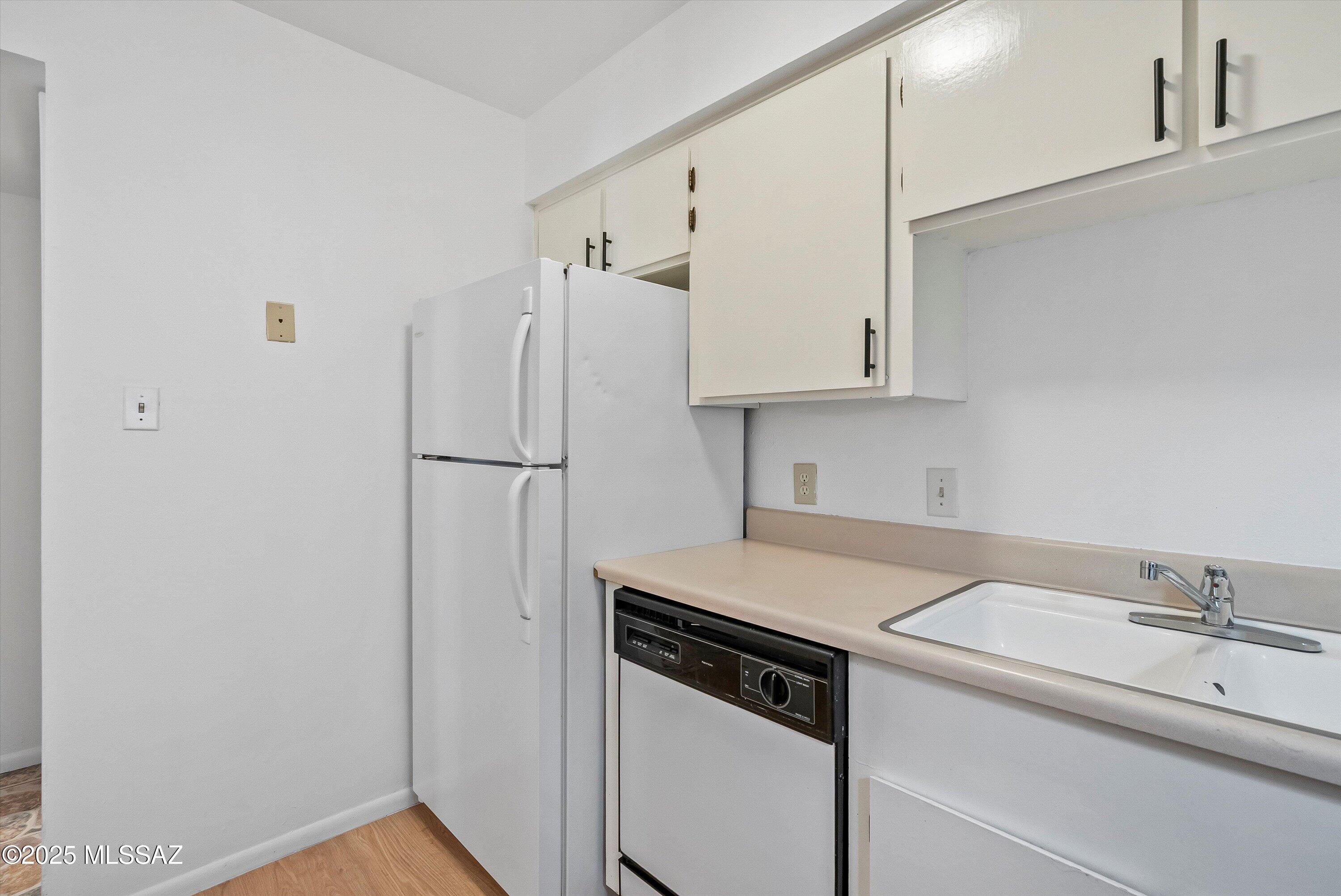 Las Colinas Condominiums - Residential