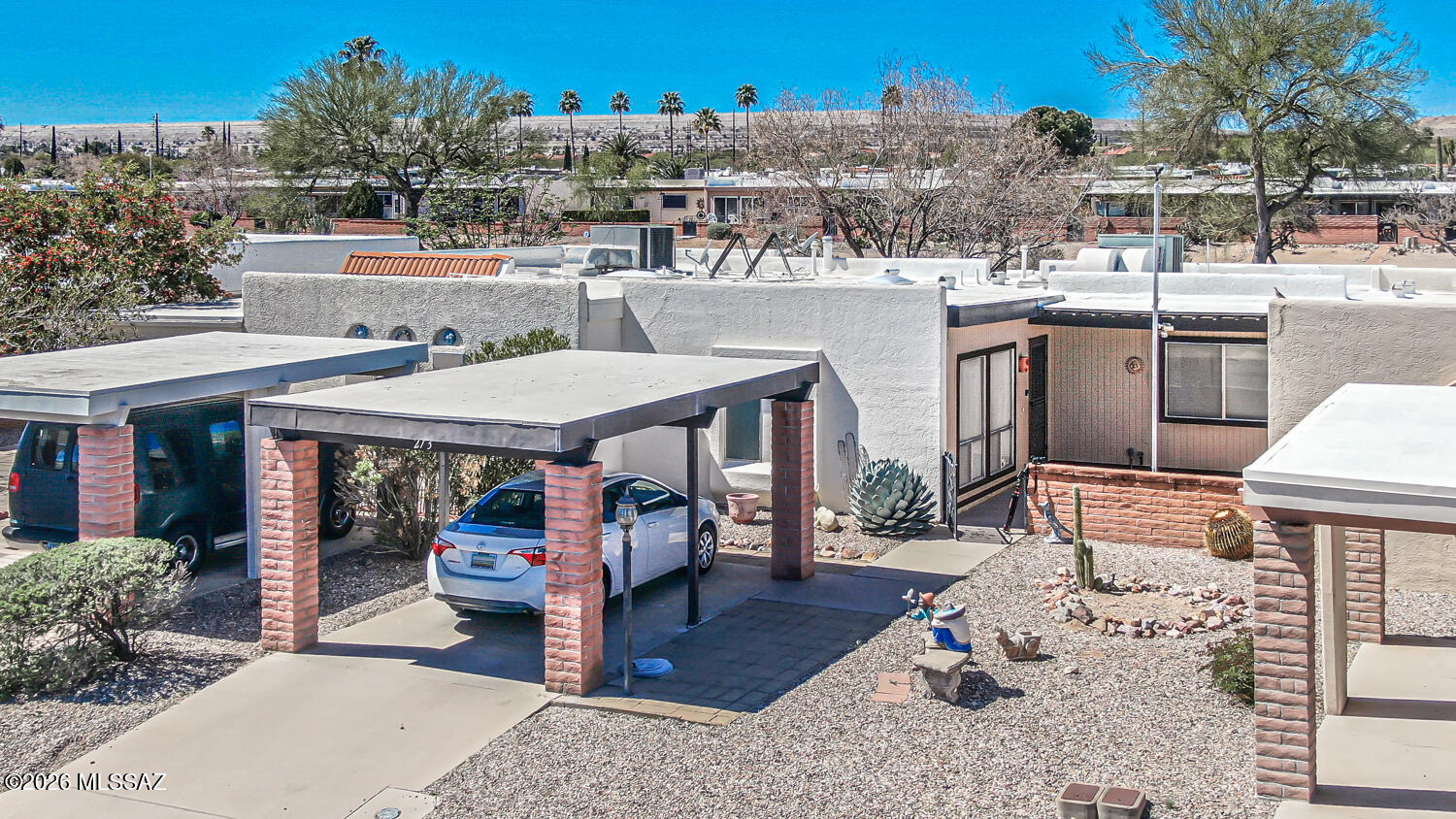 273 N Paseo De Los Conquistadores