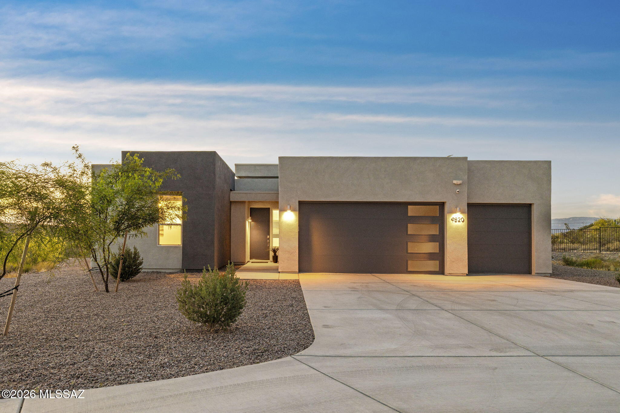 9820 S Rolling Water Drive