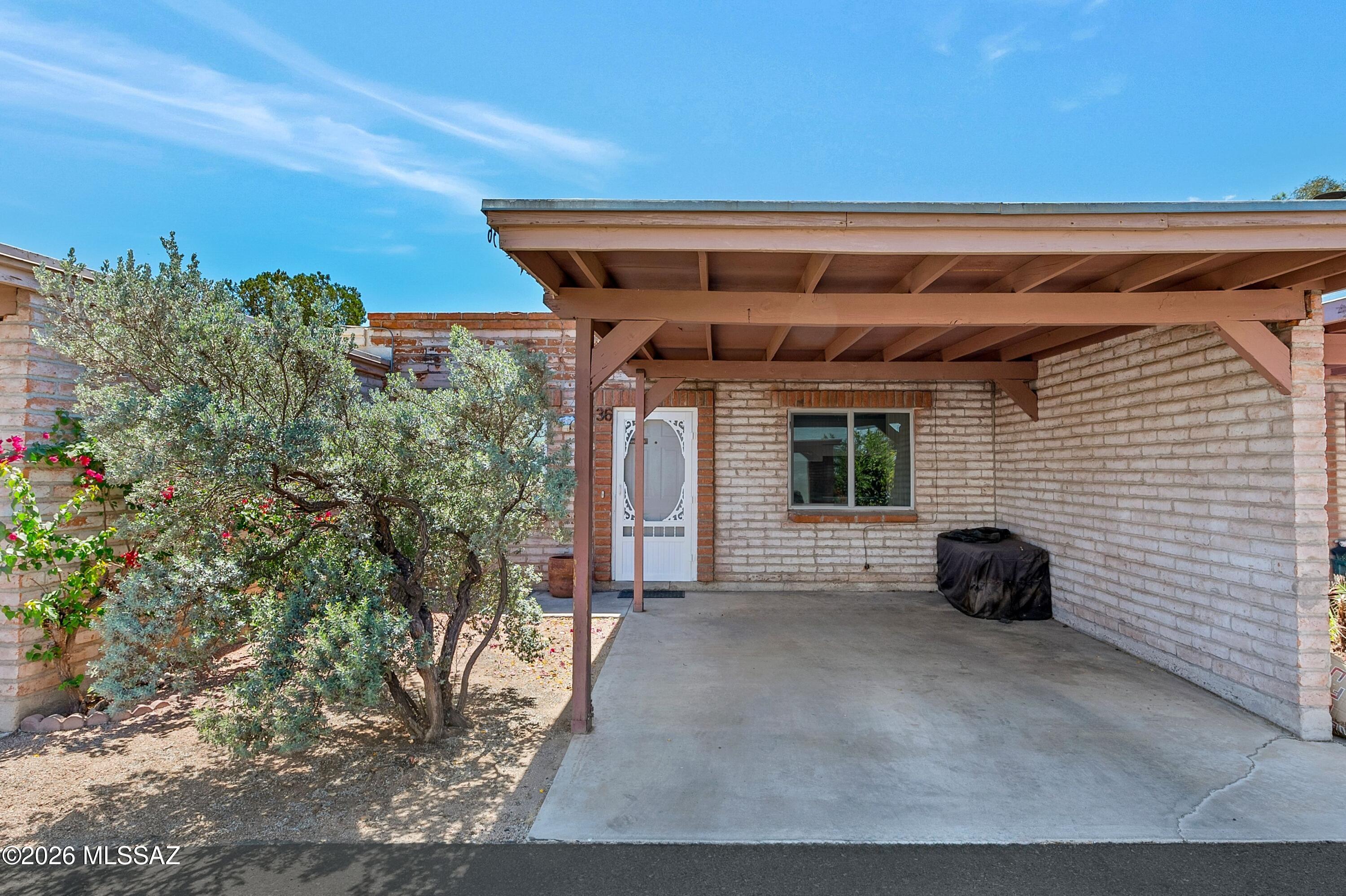 3960 E Flower Street APT 36