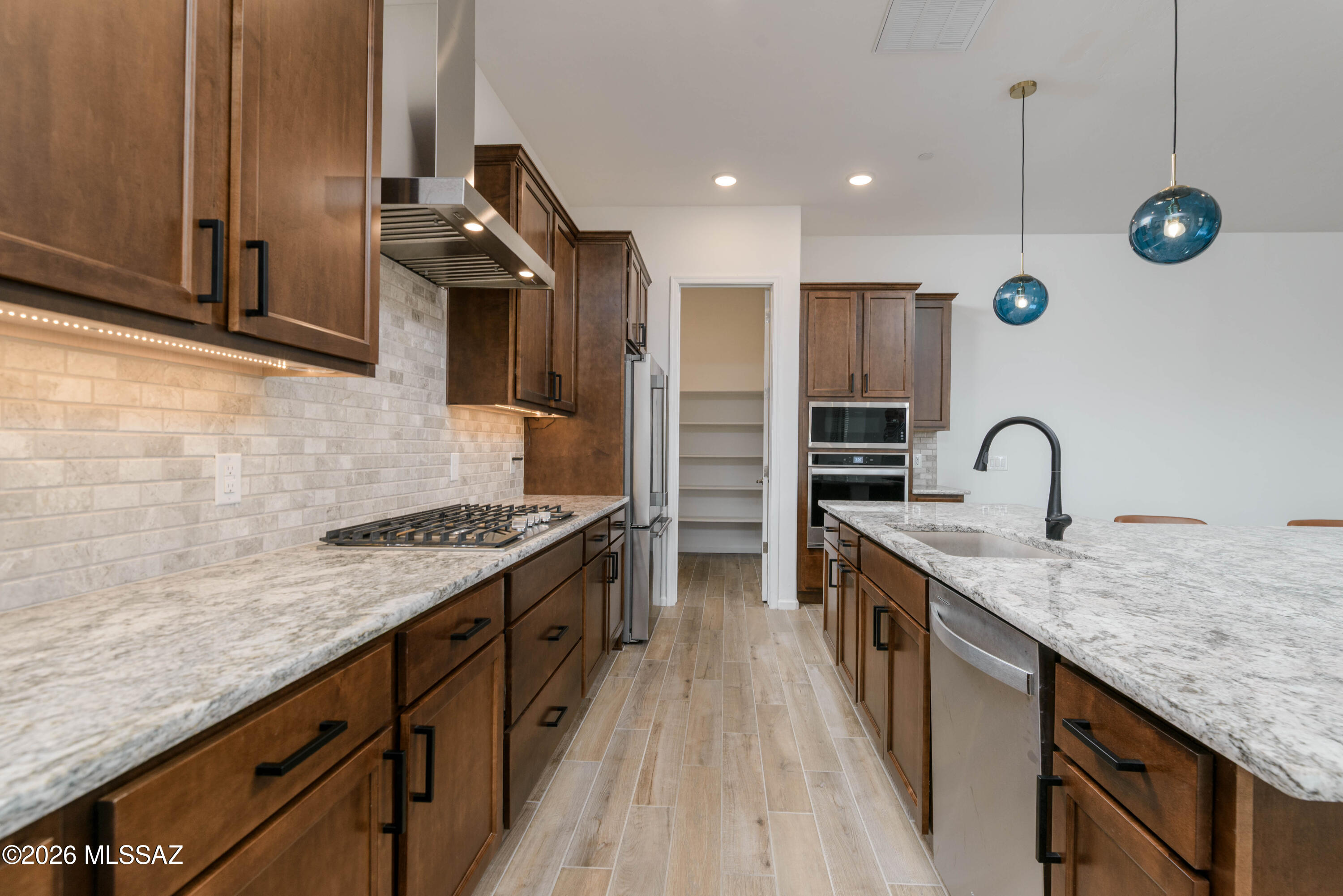 The Vistas At Rincon Knolls SQ20152600506 - Residential
