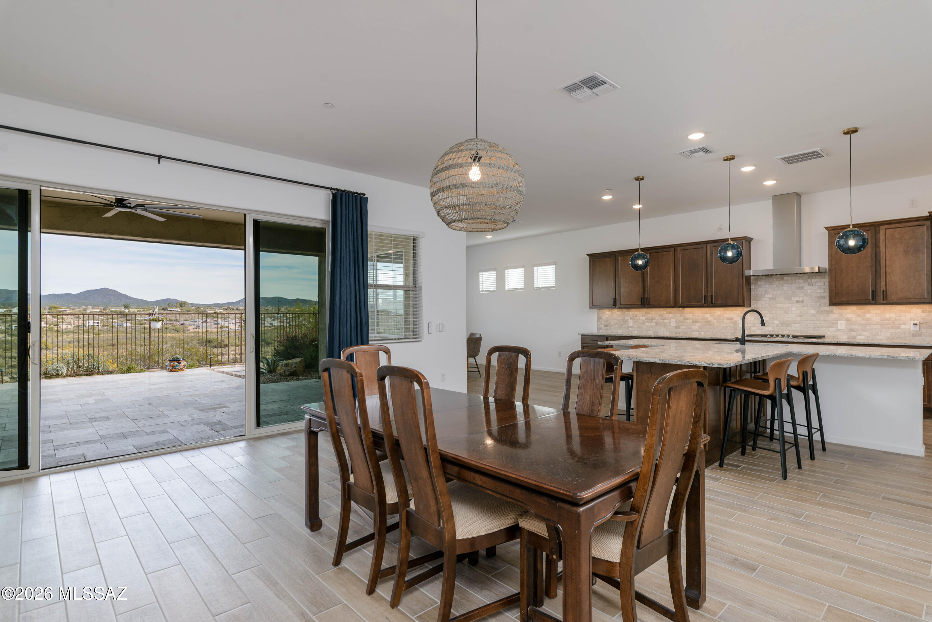 The Vistas At Rincon Knolls SQ20152600506 - Residential