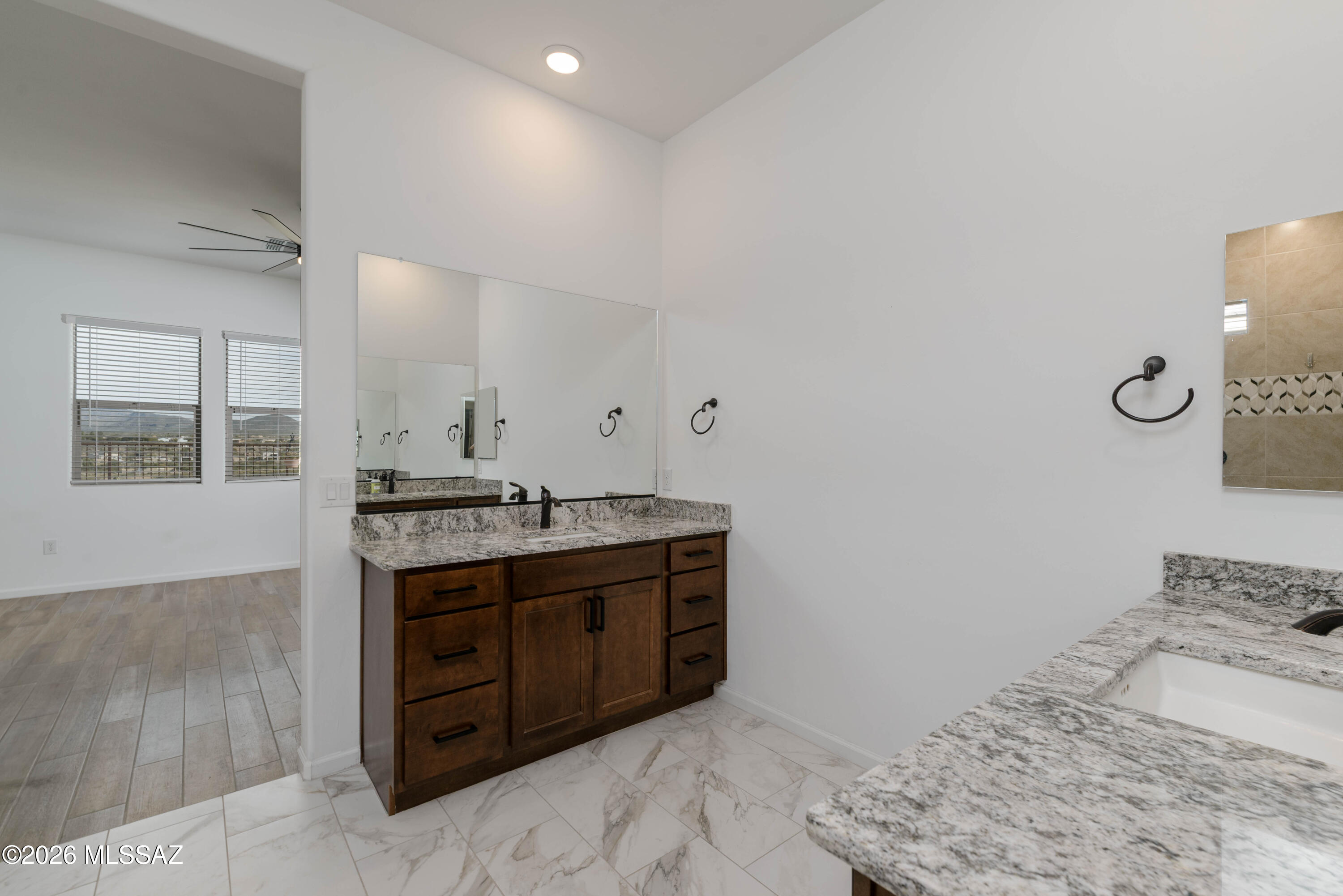 The Vistas At Rincon Knolls SQ20152600506 - Residential