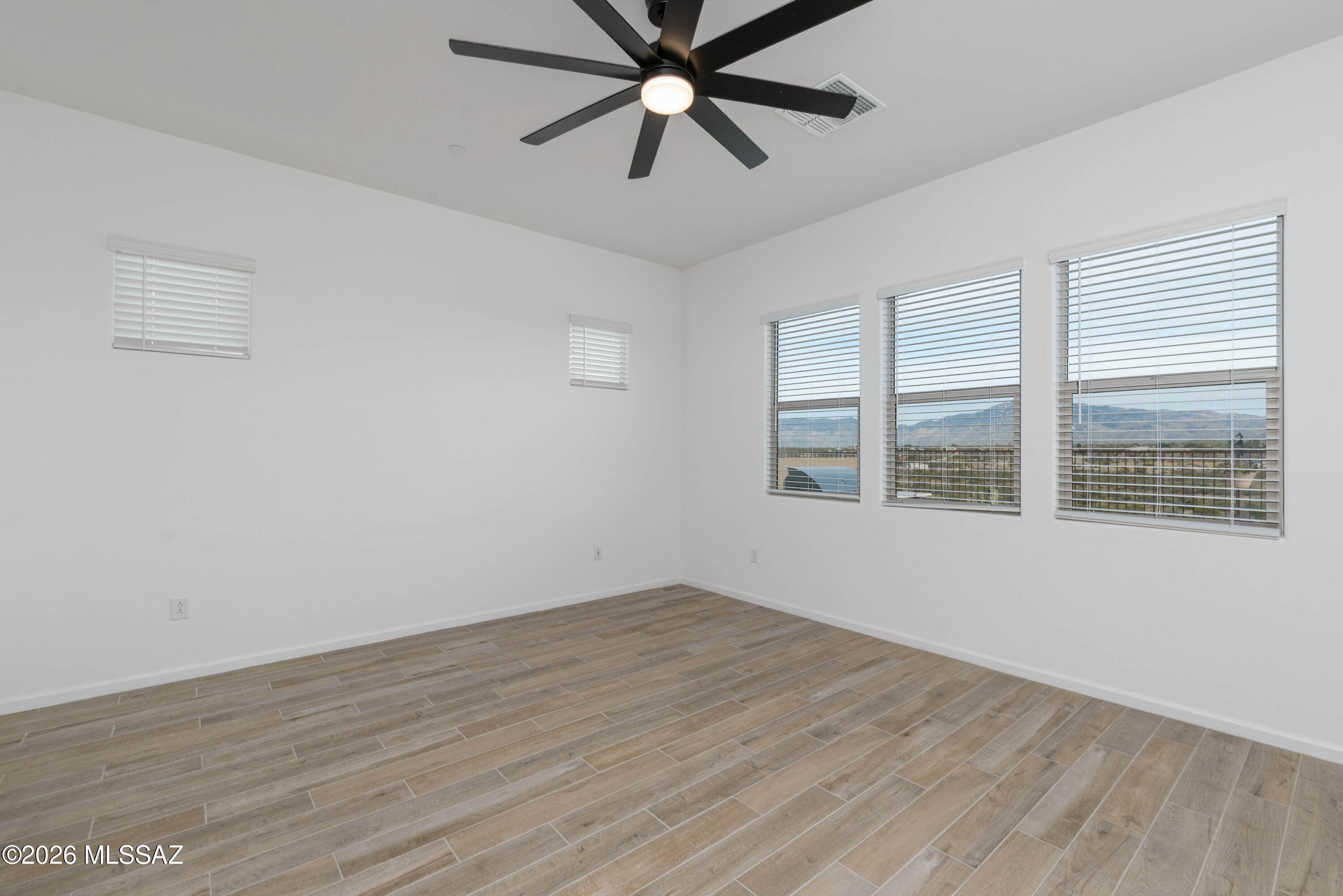 The Vistas At Rincon Knolls SQ20152600506 - Residential