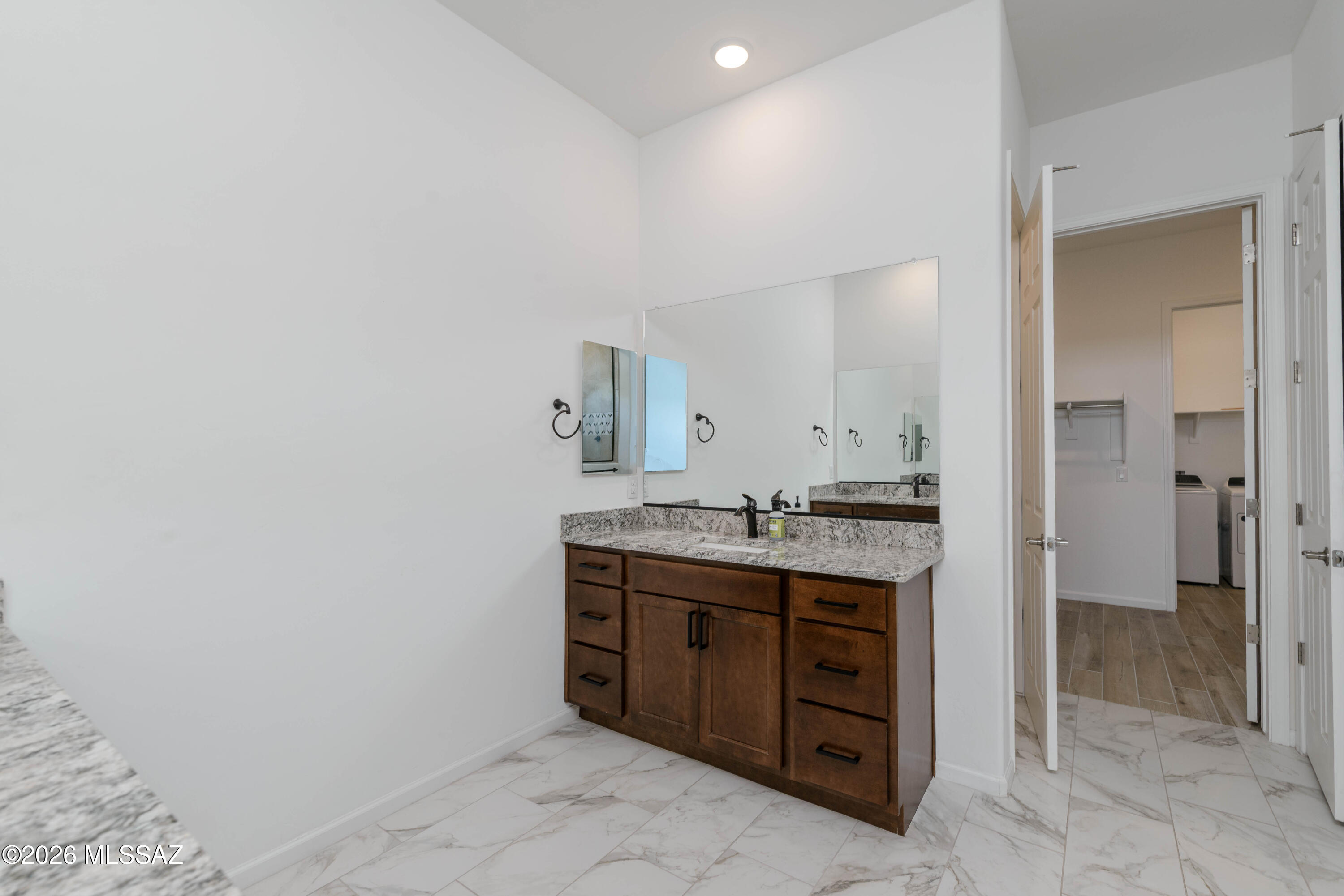 The Vistas At Rincon Knolls SQ20152600506 - Residential