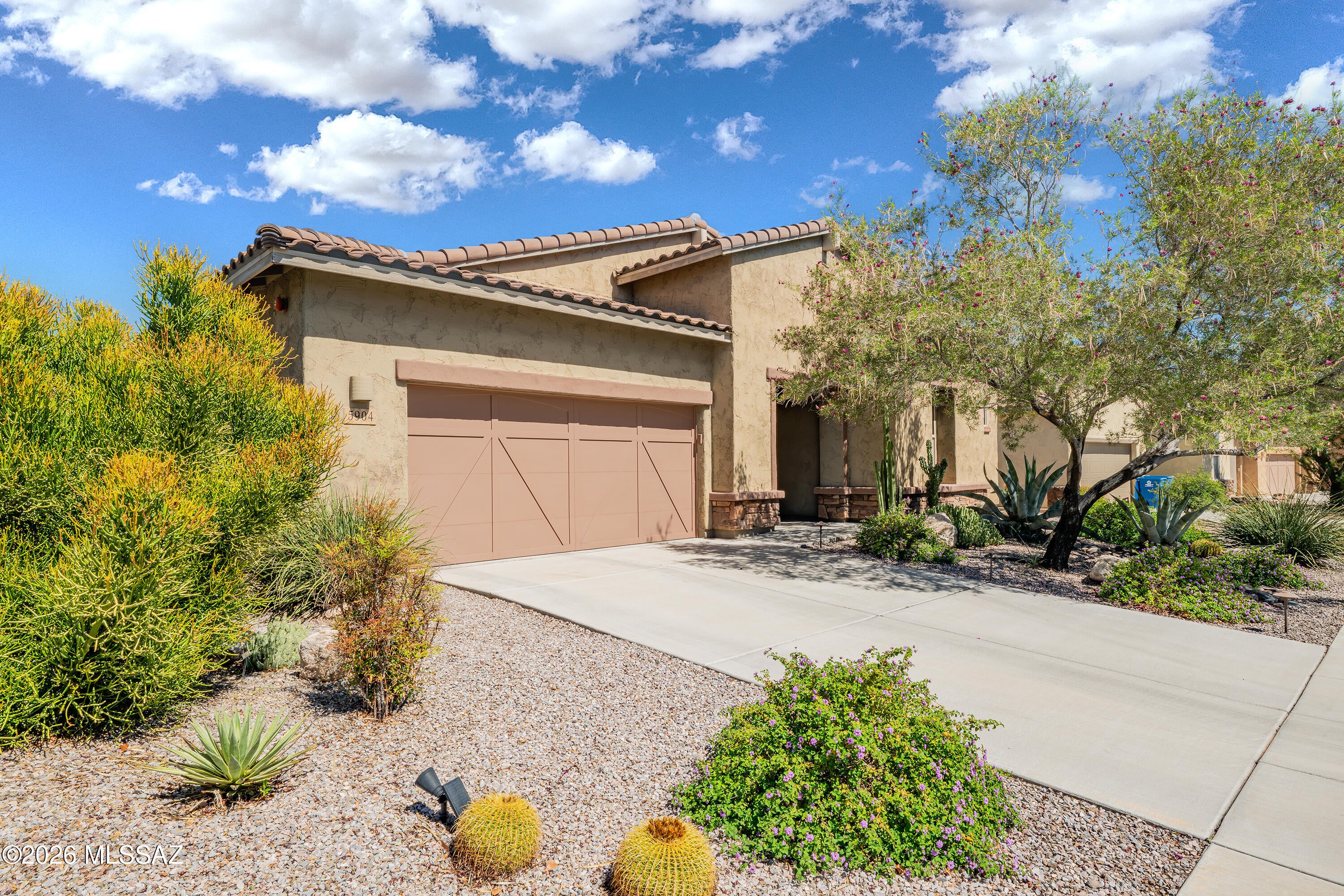 5904 W Yuma Mine Circle