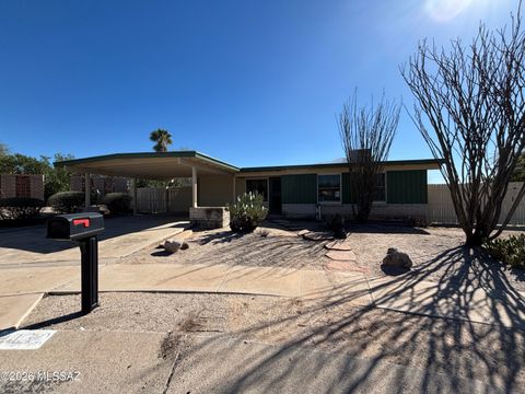 Photo of 9132 E 42nd Street, Tucson, AZ 85730 (MLS # 22604396)