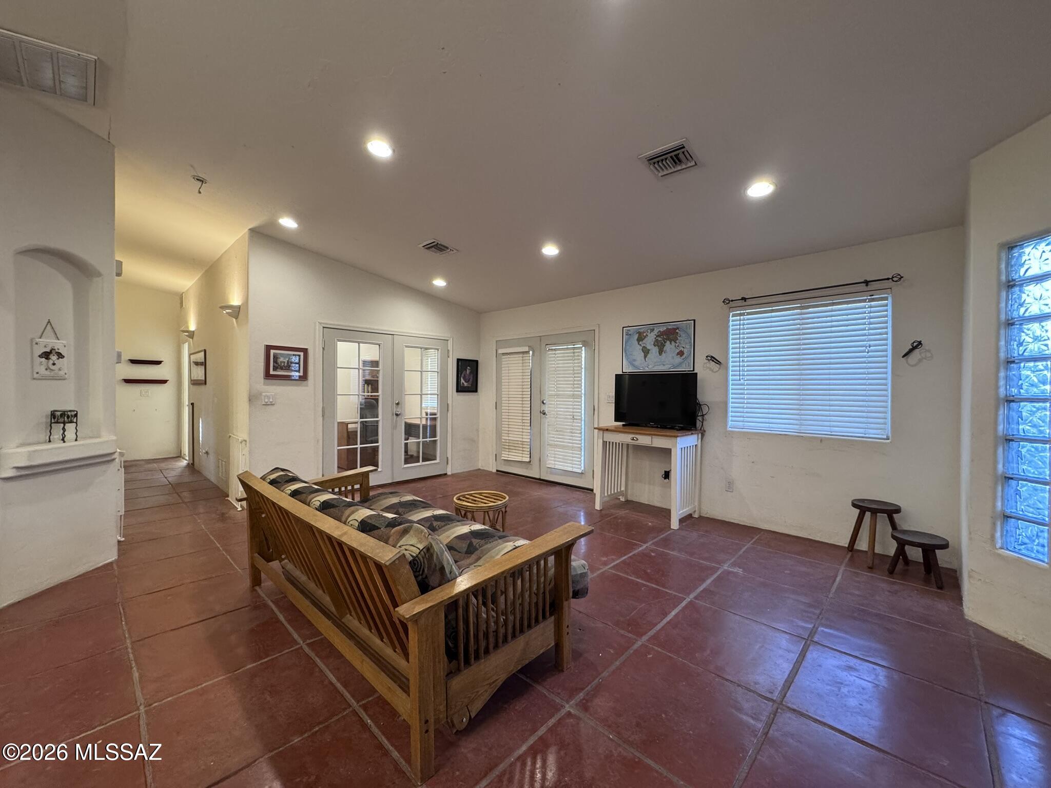 1821 N Westridge Avenue