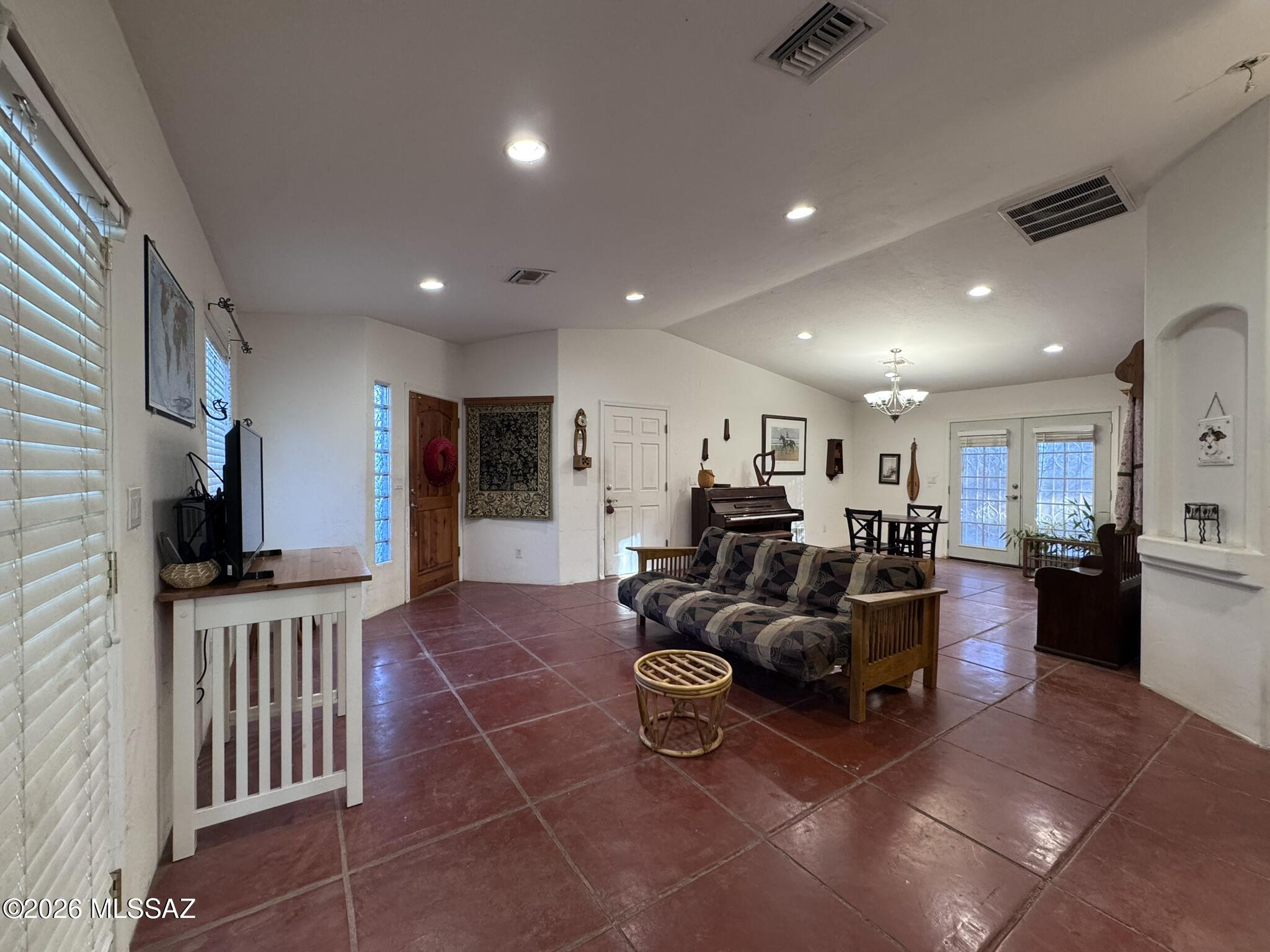 1821 N Westridge Avenue