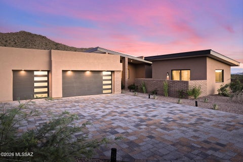 Photo of 5835 W Sunset Gallery Place, Marana, AZ 85658 (MLS # 22526780)