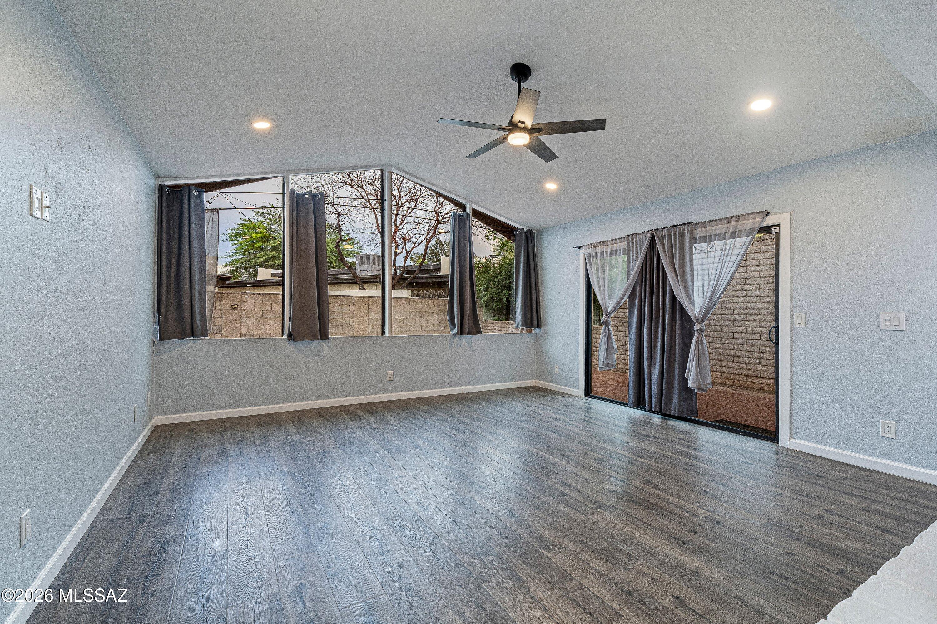 Dorado Cc Est - Residential