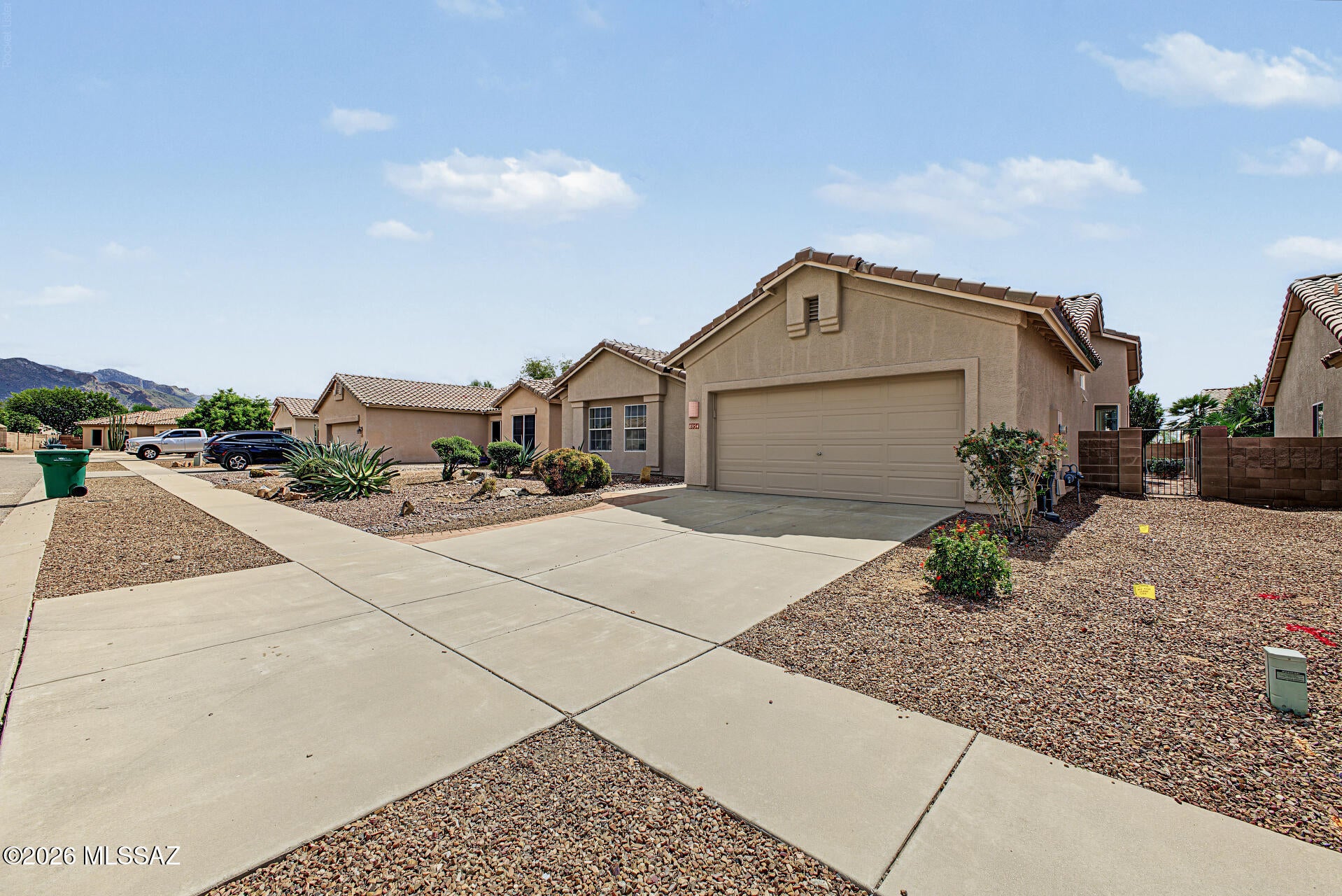 8954 N Upper Bluffs Drive