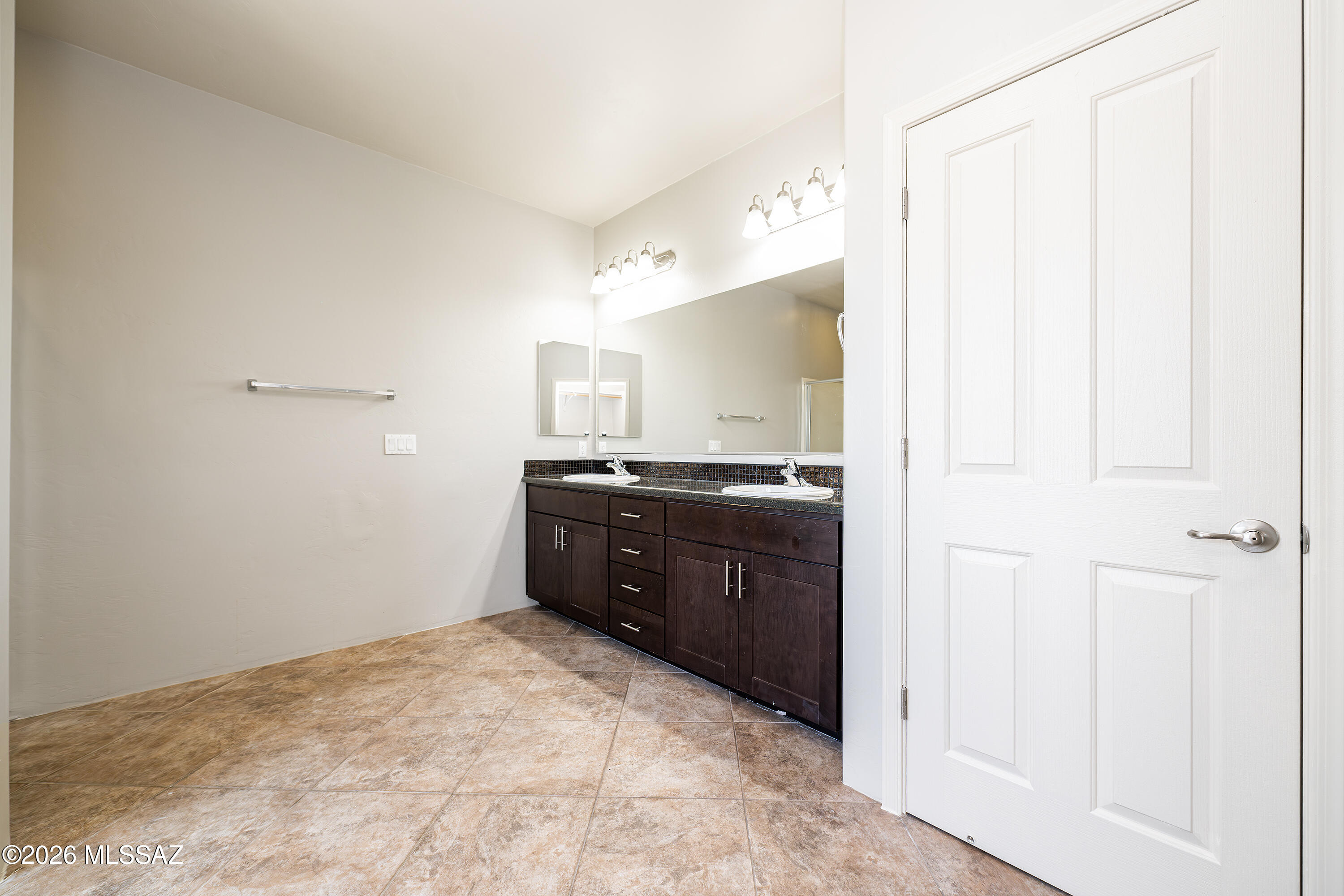 Miramonte At Glenn SQ20133580243 - Residential