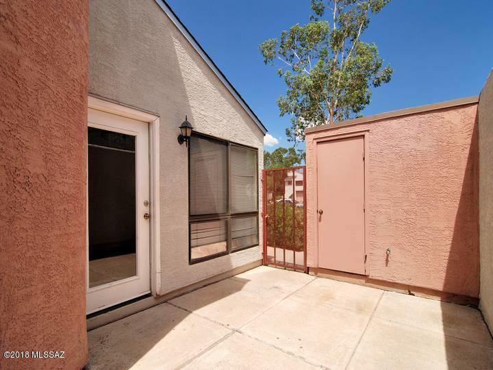 Coronado Place Condominiums II (Units 37-158) - Residential Lease