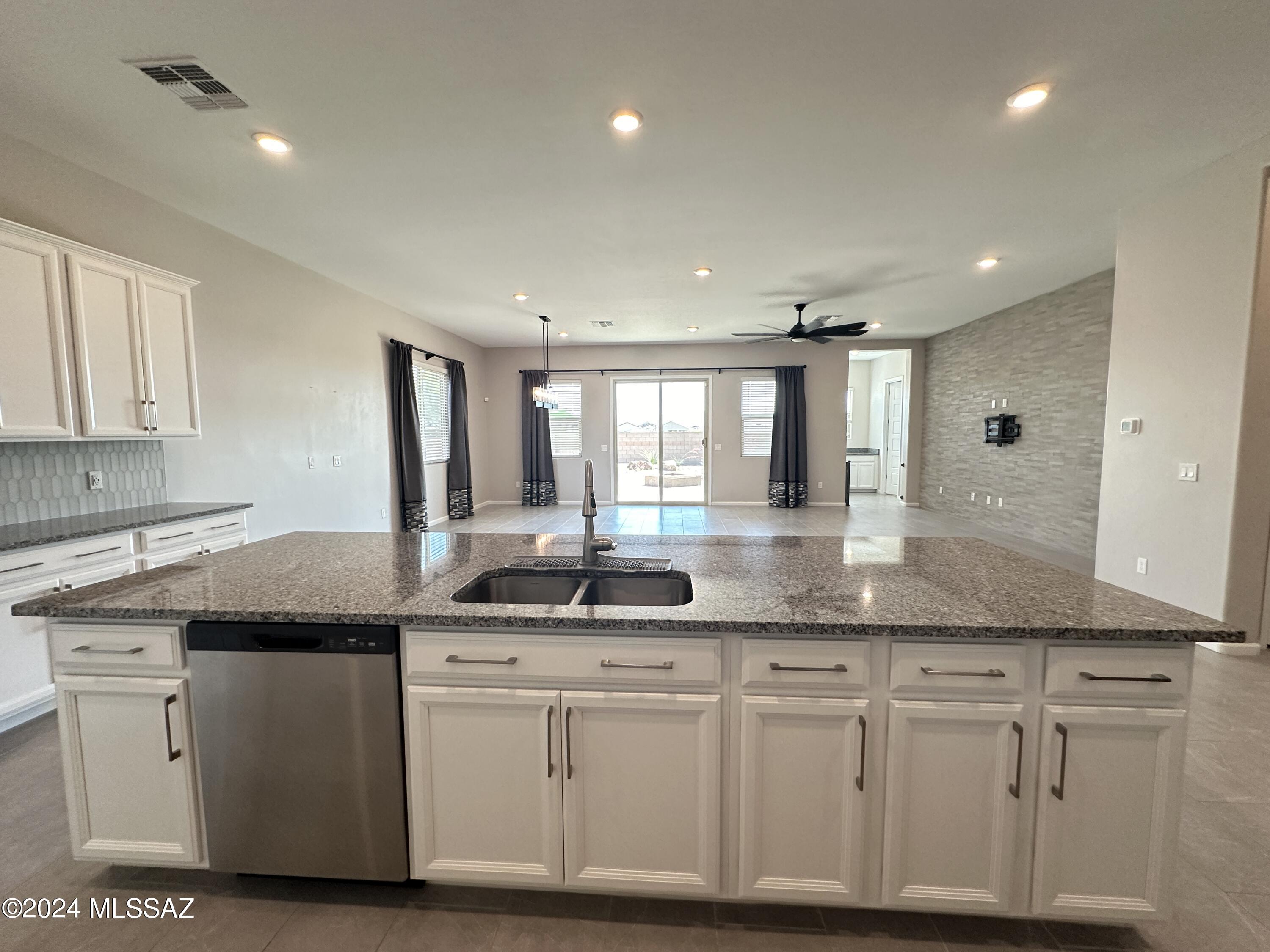 Gladden Farms BLK 30 - Residential Lease