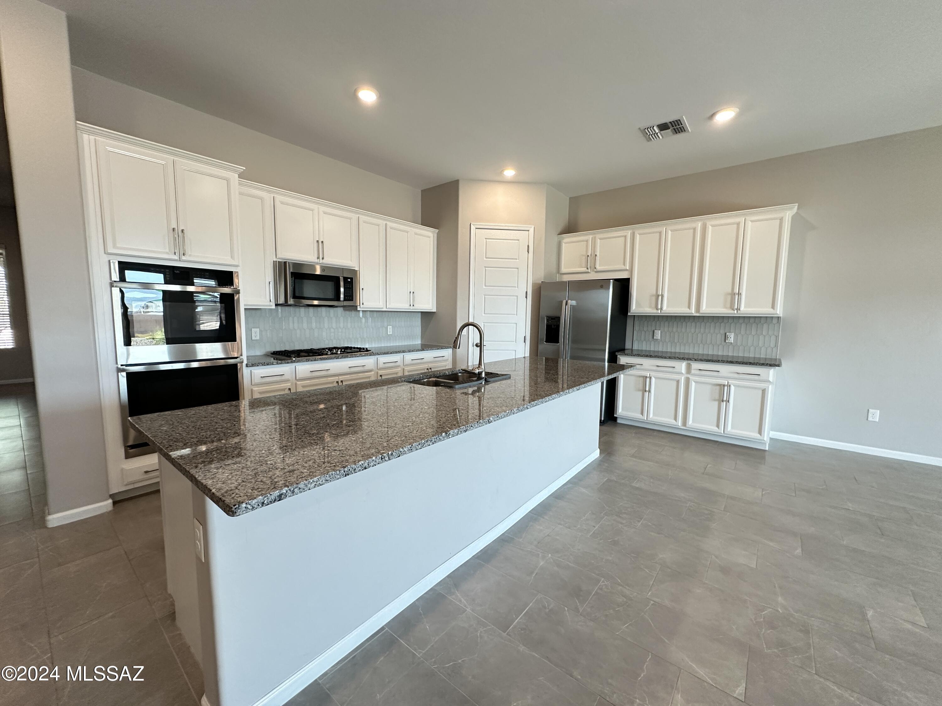 Gladden Farms BLK 30 - Residential Lease