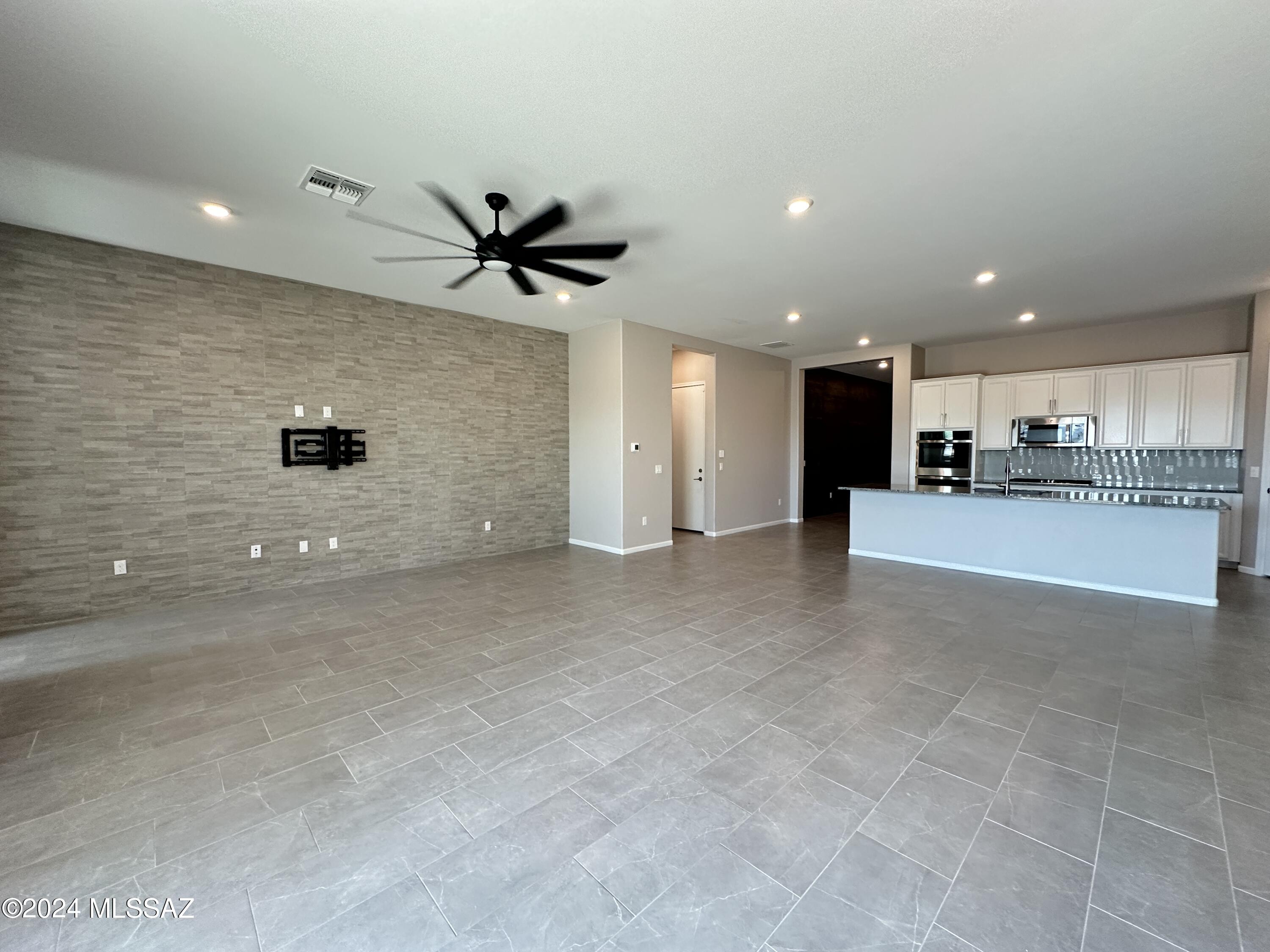 Gladden Farms BLK 30 - Residential Lease