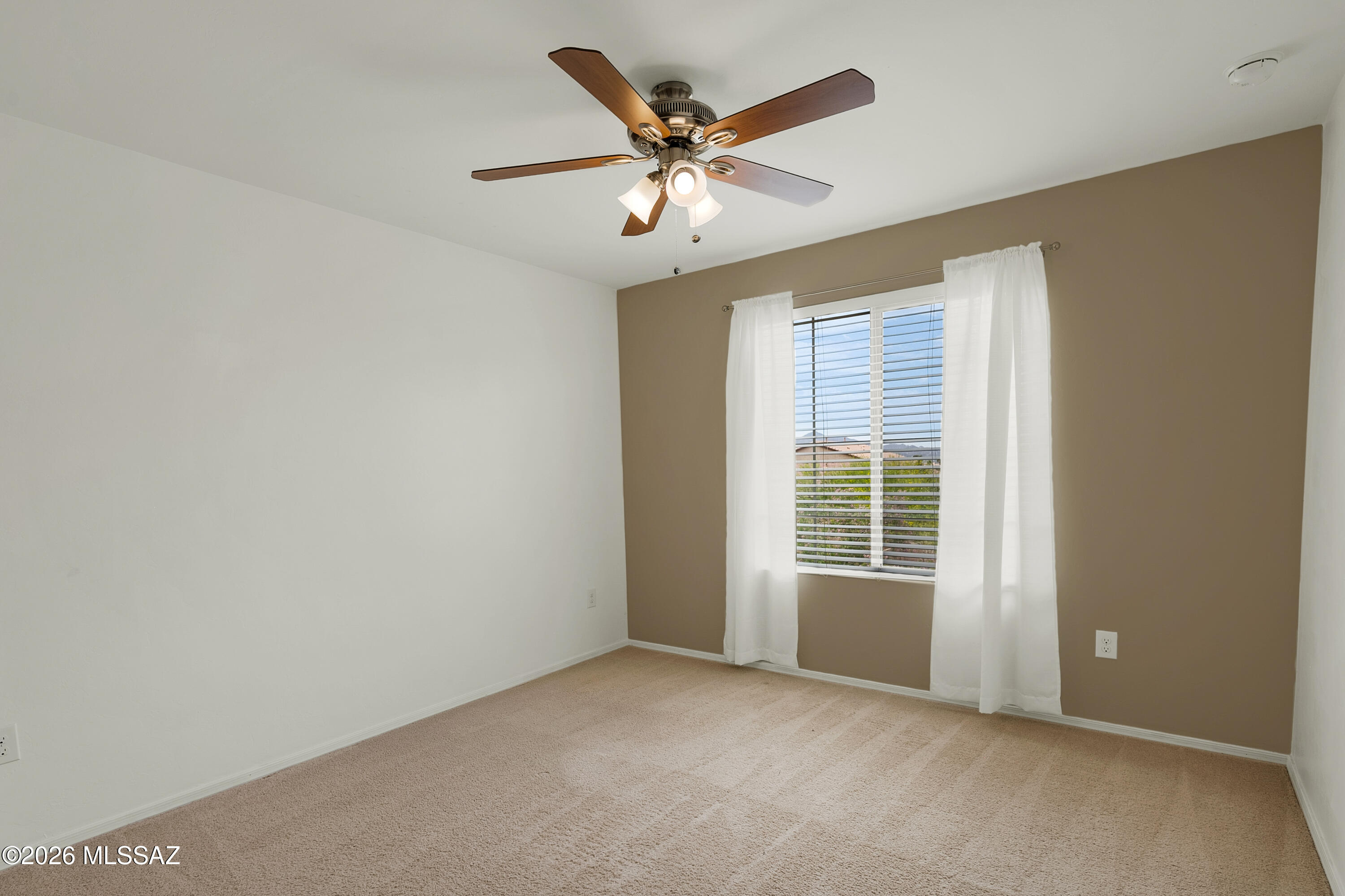 Linda Vista Heights SQ20161440591 - Residential