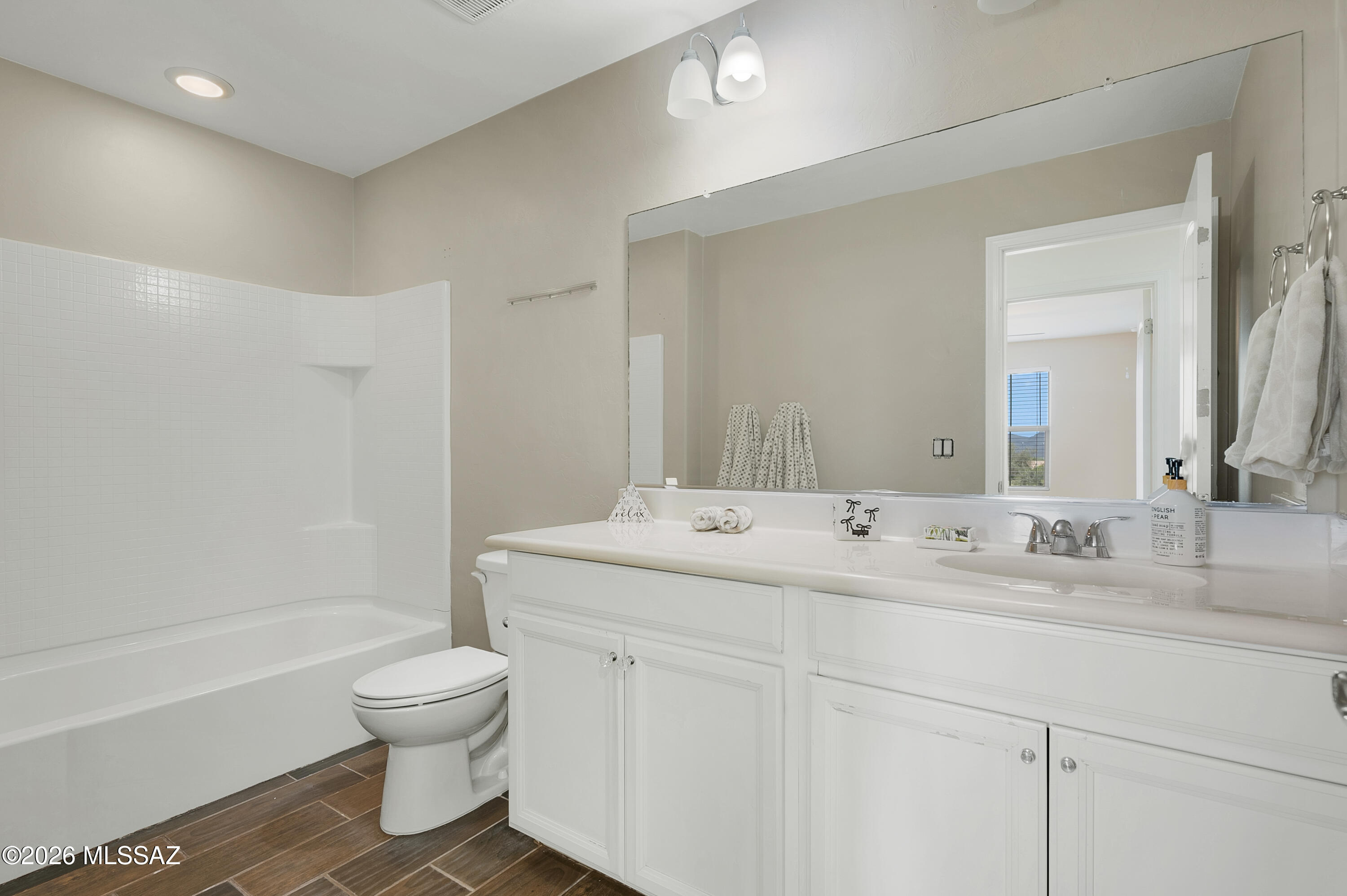 Linda Vista Heights SQ20161440591 - Residential
