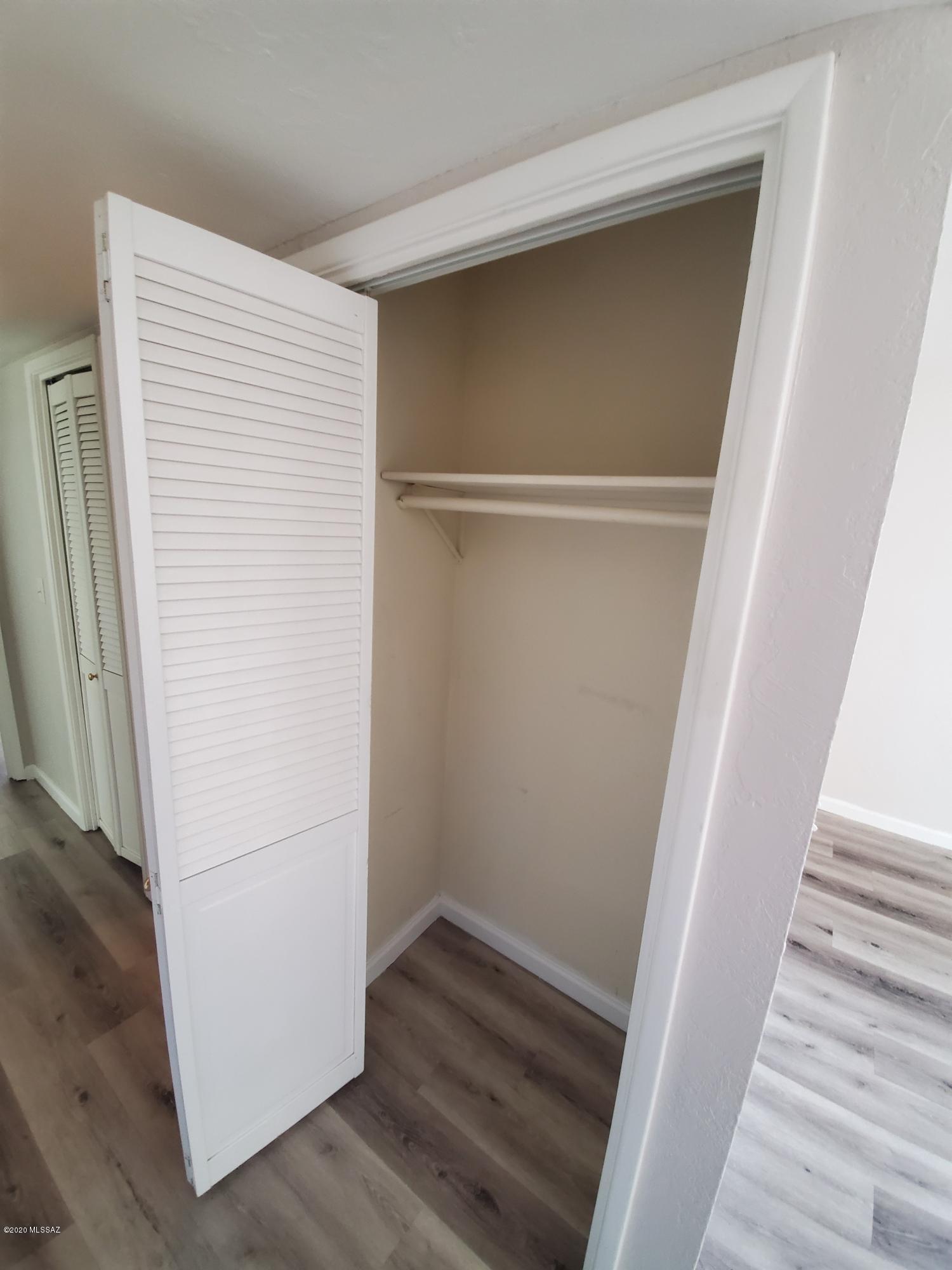 Columbus Park Condominiums (1-60) - Residential Lease