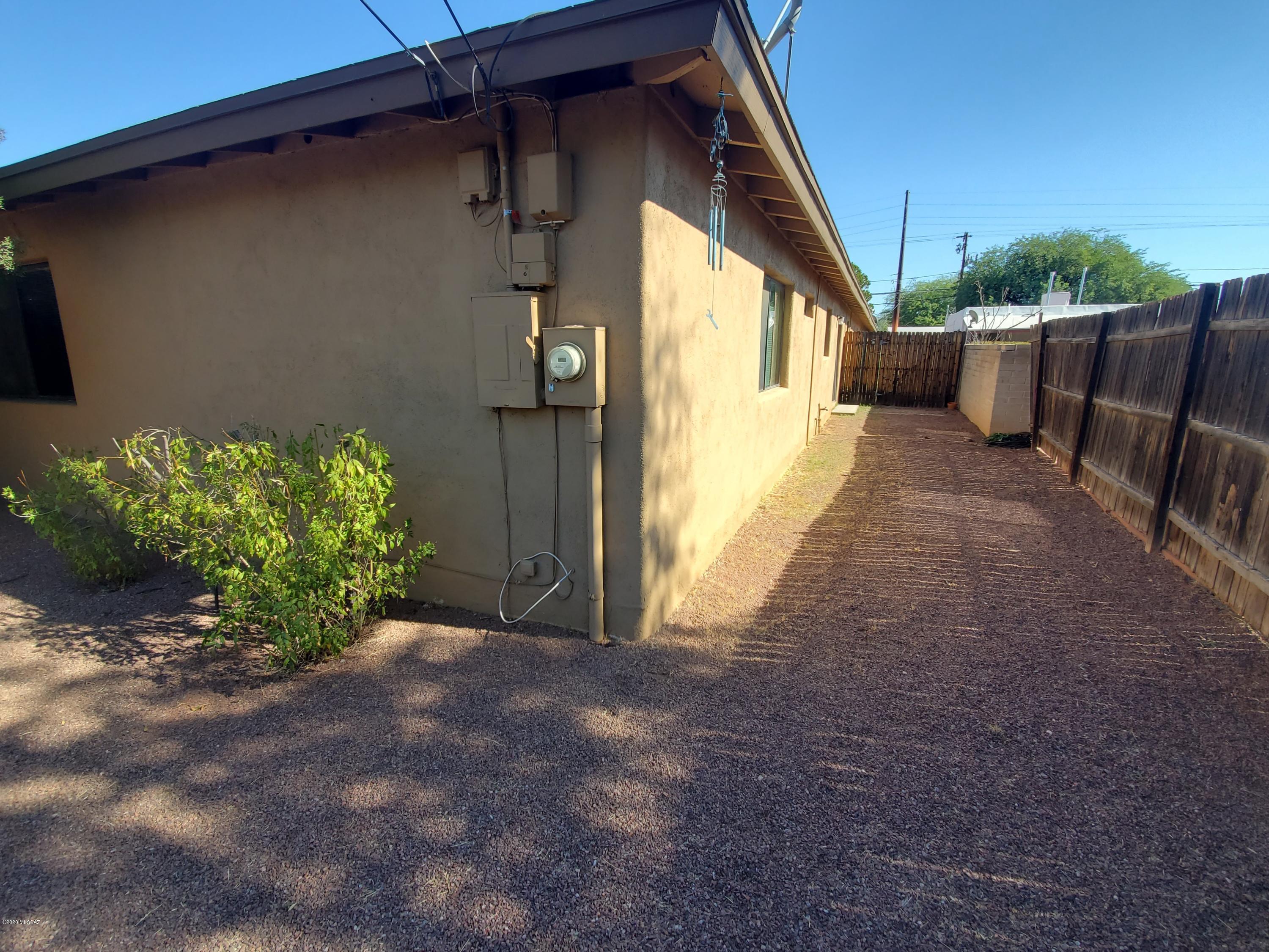 Columbus Park Condominiums (1-60) - Residential Lease