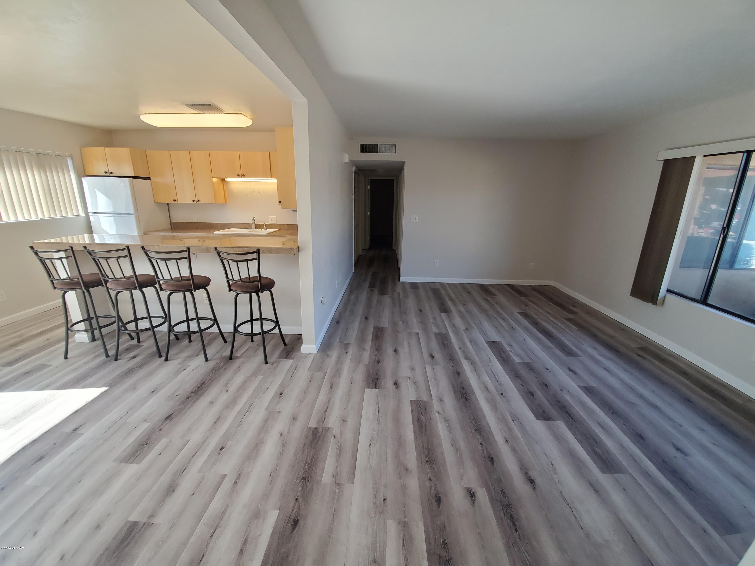 Columbus Park Condominiums (1-60) - Residential Lease