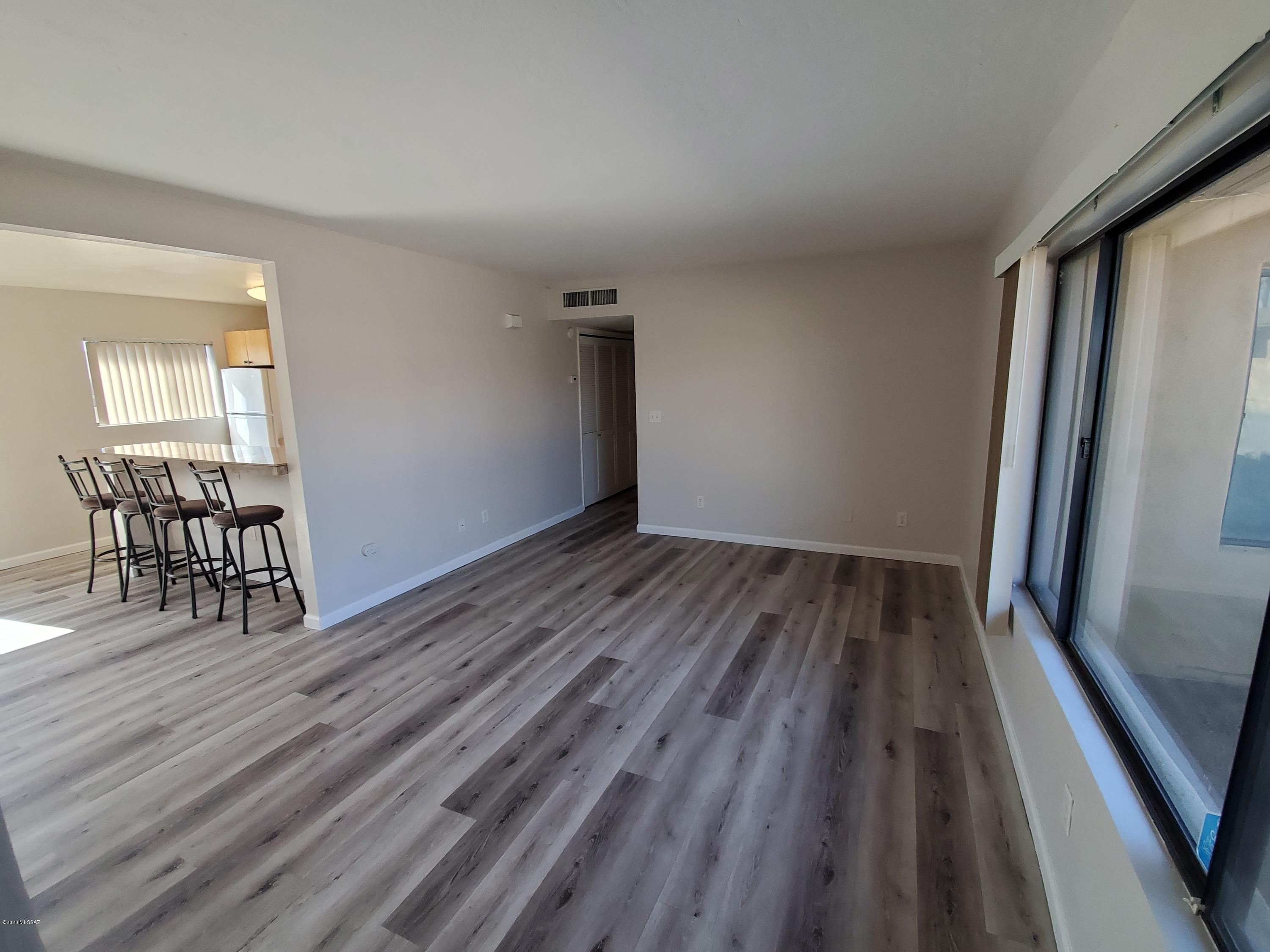 Columbus Park Condominiums (1-60) - Residential Lease