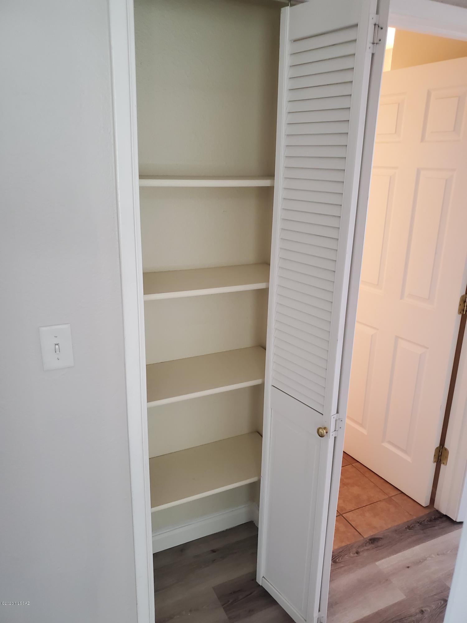 Columbus Park Condominiums (1-60) - Residential Lease