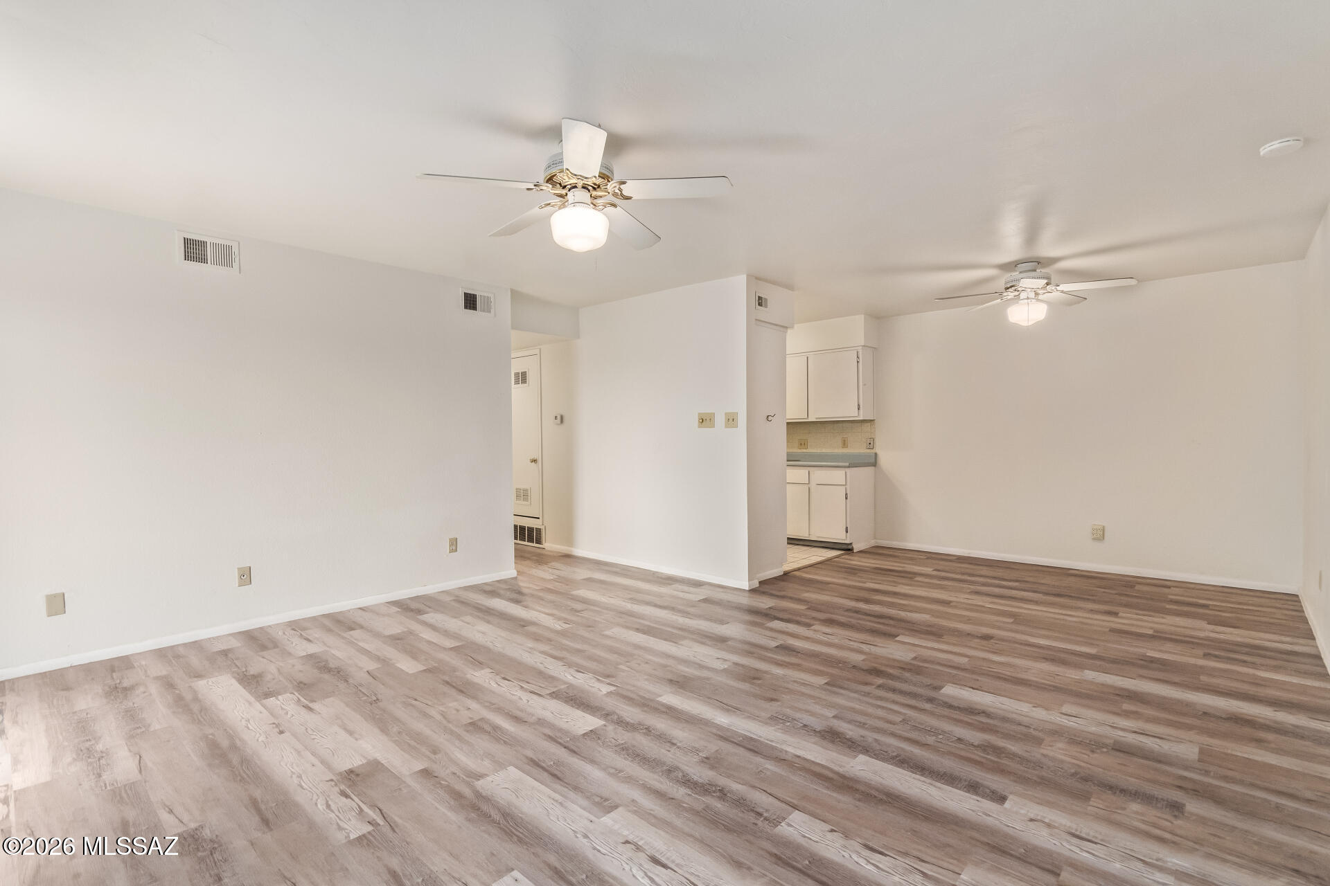 461 W Yucca Court 312