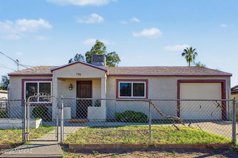 Photo of 906 E Halcyon Road, Tucson, AZ 85719 (MLS # 22624680)