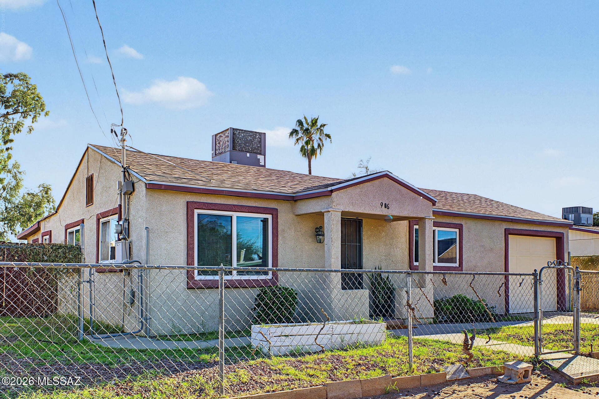 906 E Halcyon Road
