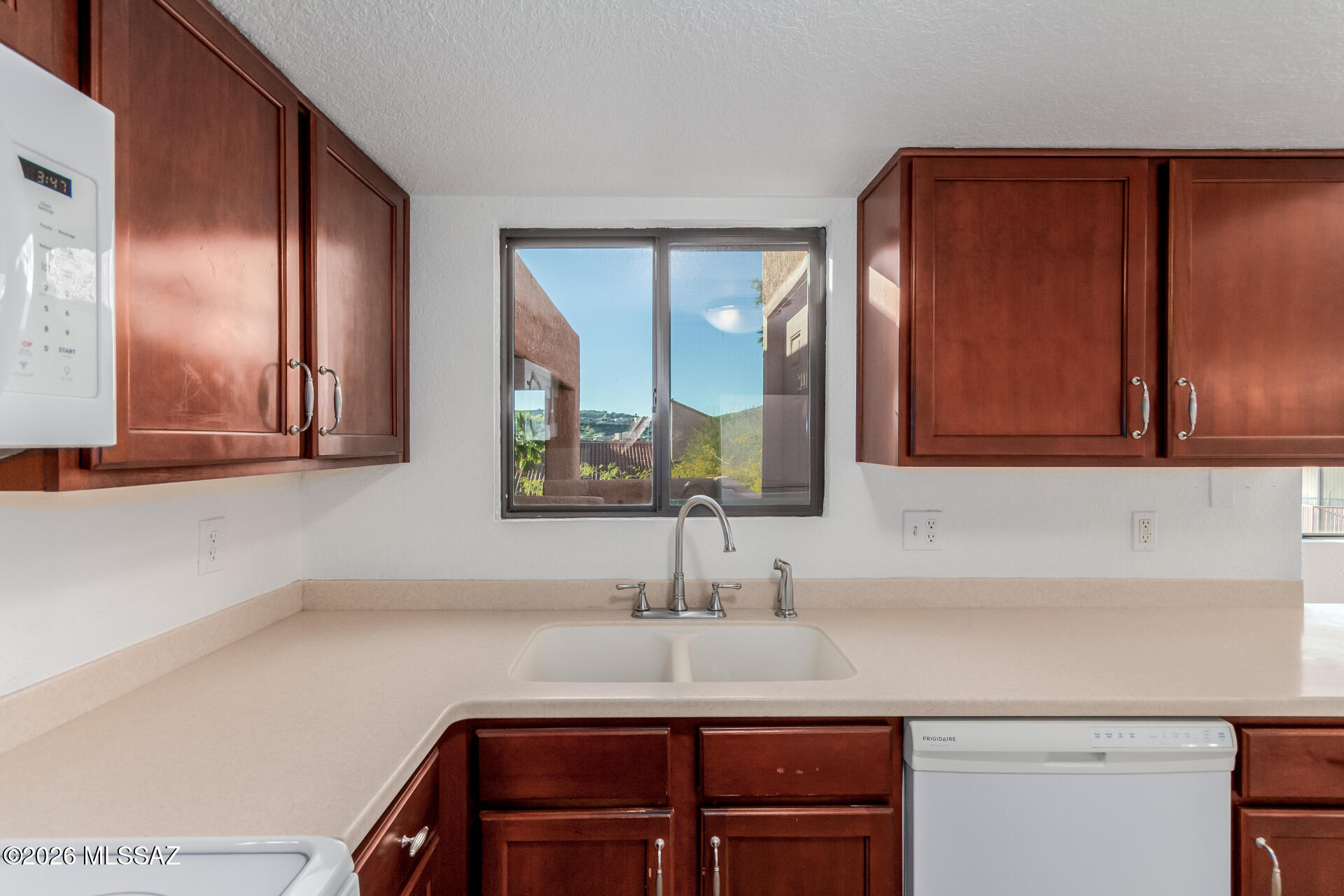 Ventana Vista Condominiums - Residential