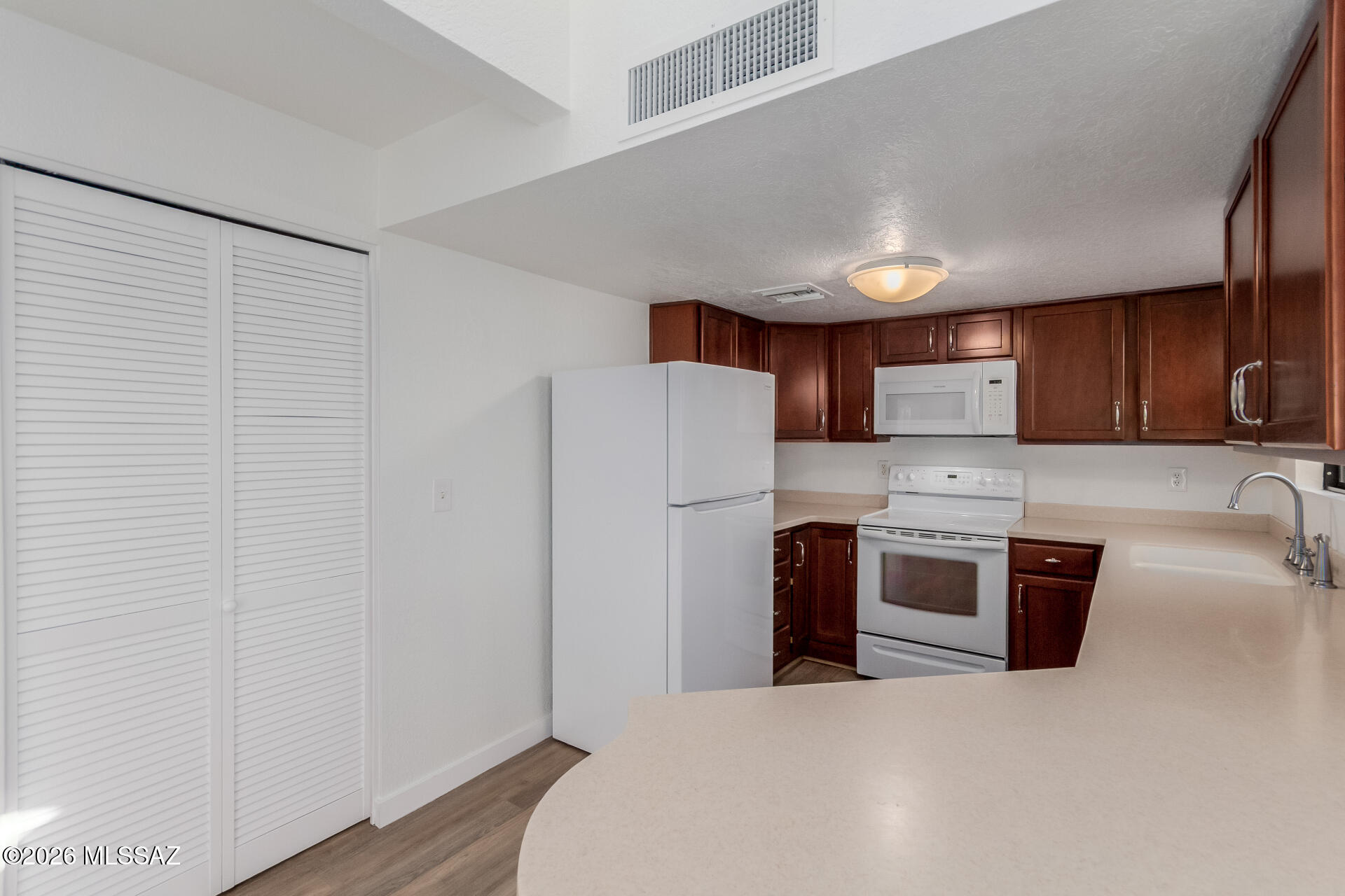 Ventana Vista Condominiums - Residential