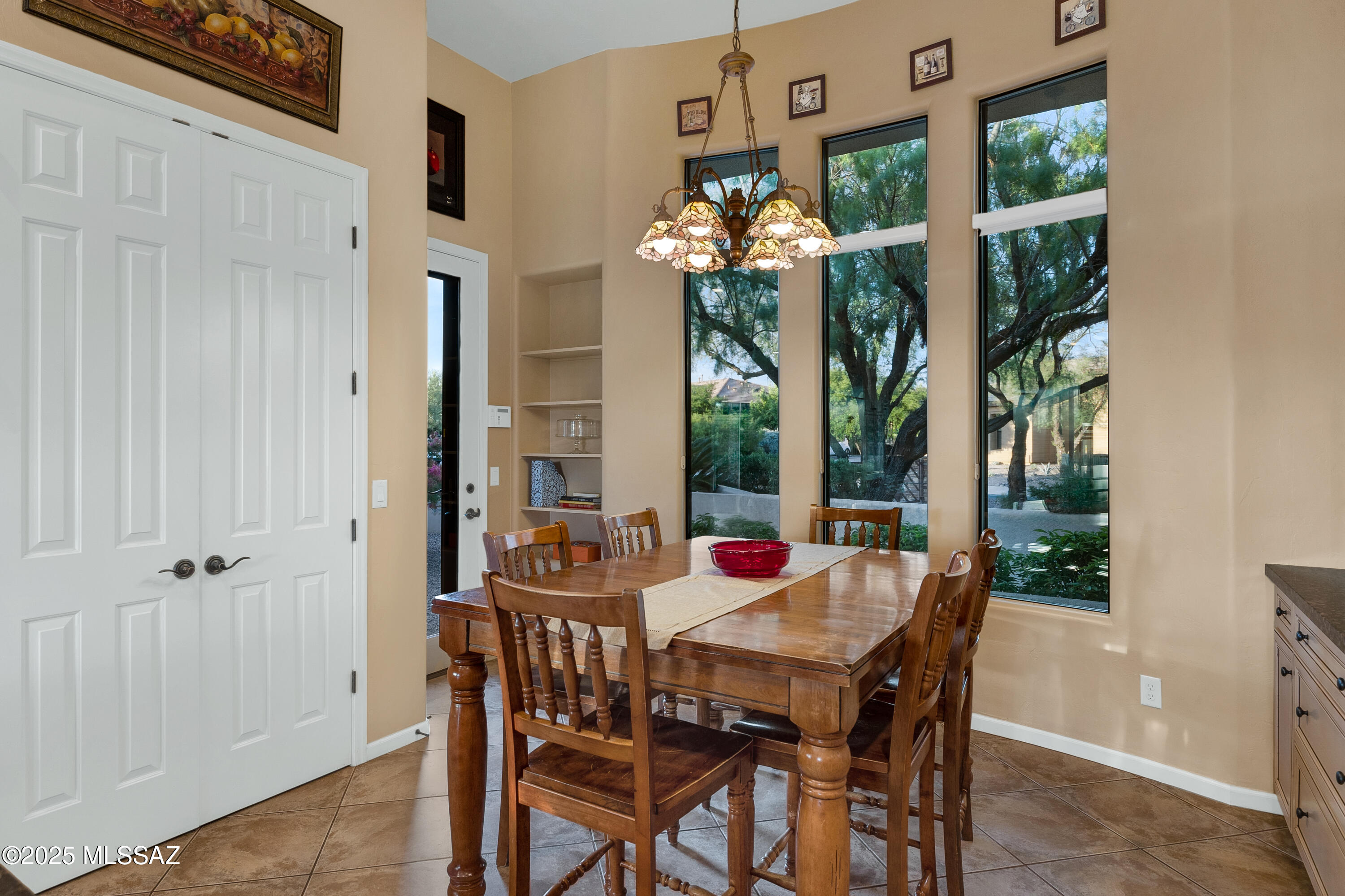 13837 N Steprock Canyon Place