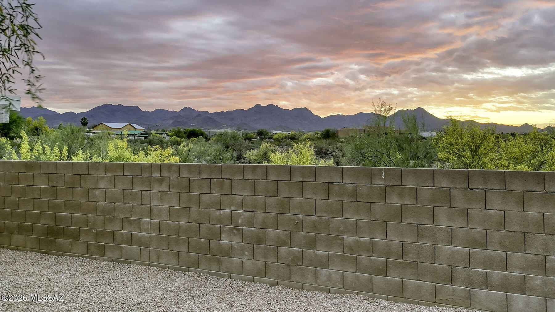 3223 W Placita Del Comienzo