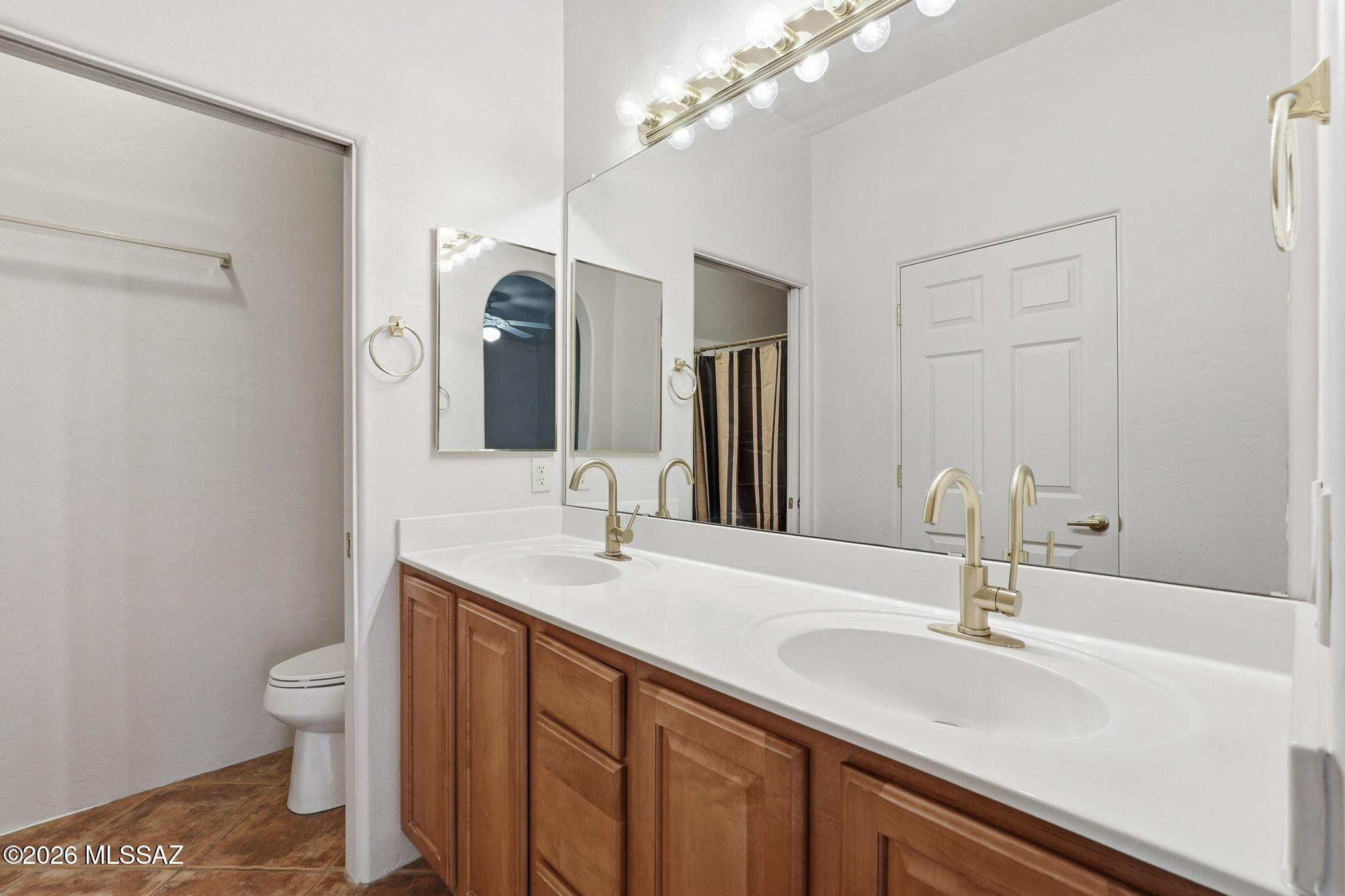 Kinney Village (1-112) - Residential