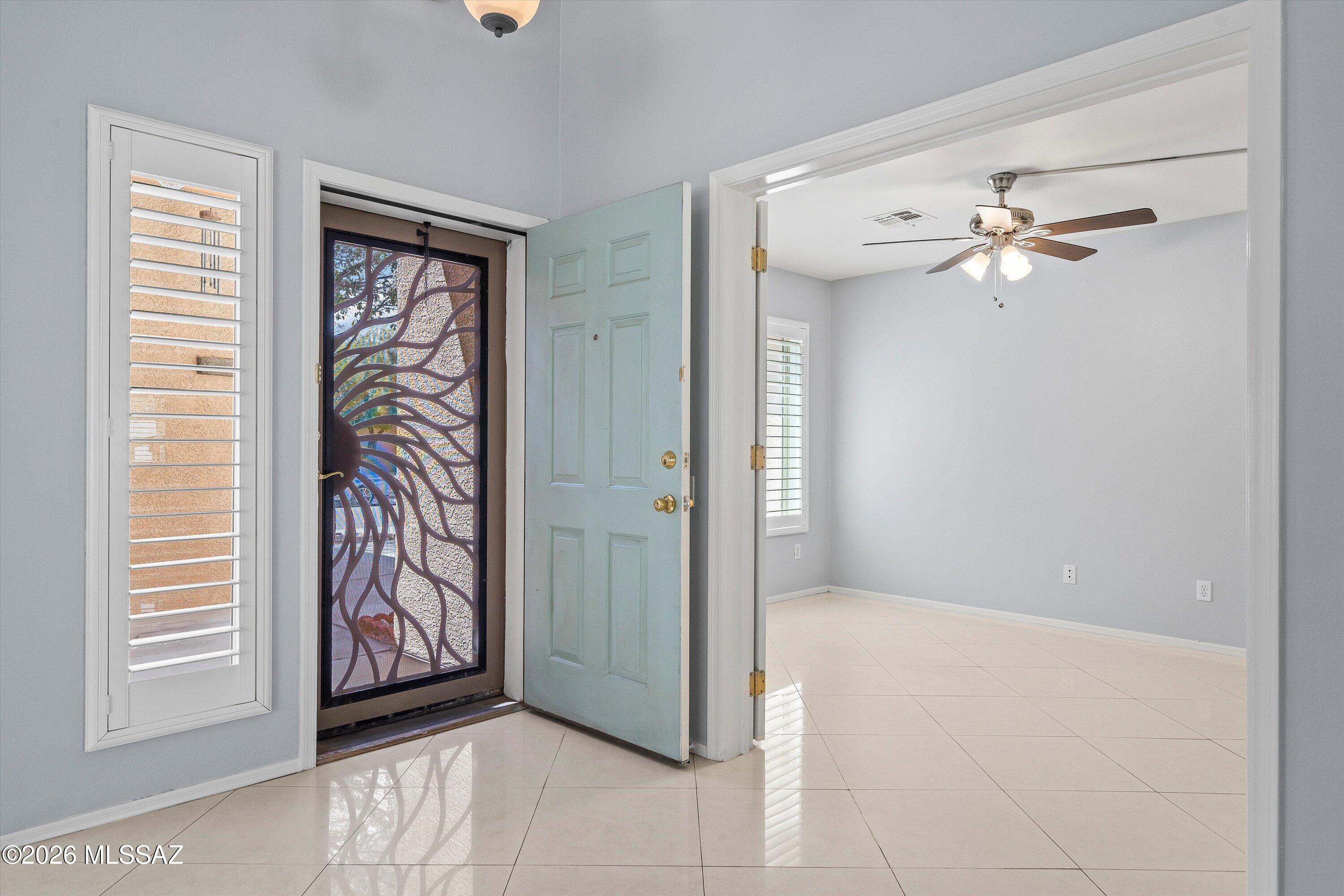 9422 N Weather Hill Drive